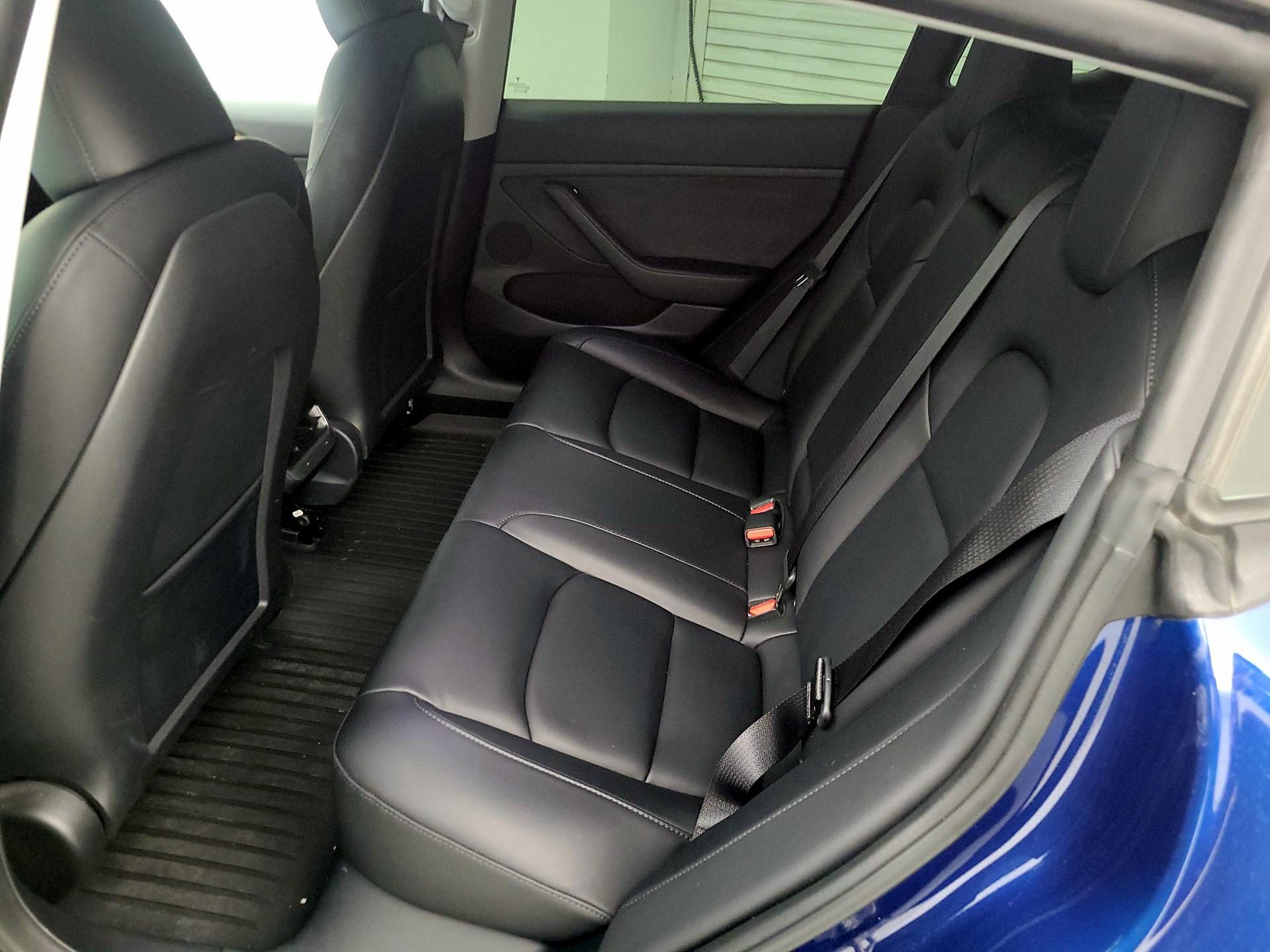 Thumbnail: 2023 Tesla Model 3 - 18