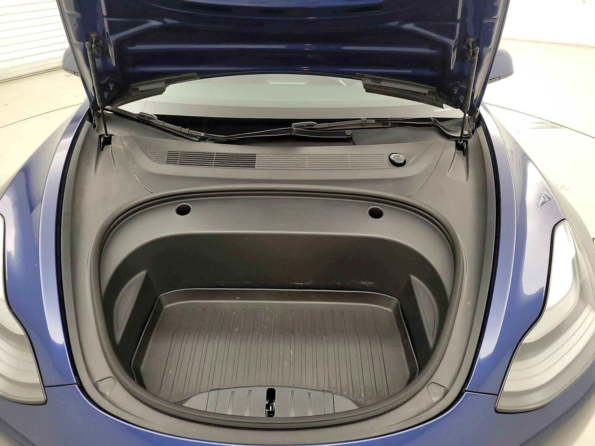 Thumbnail: 2023 Tesla Model 3 - 20