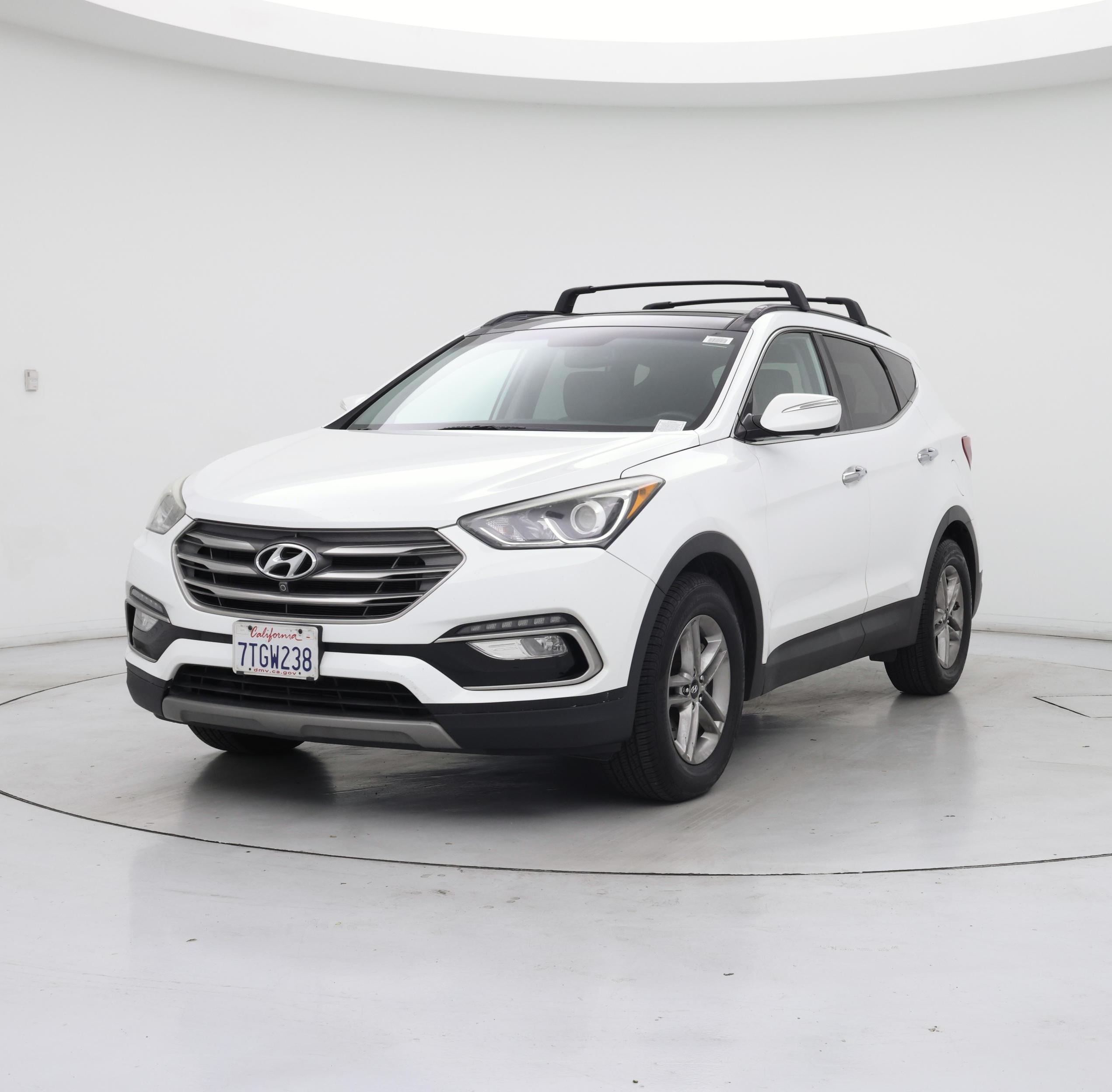Thumbnail: 2017 Hyundai Santa Fe - 4