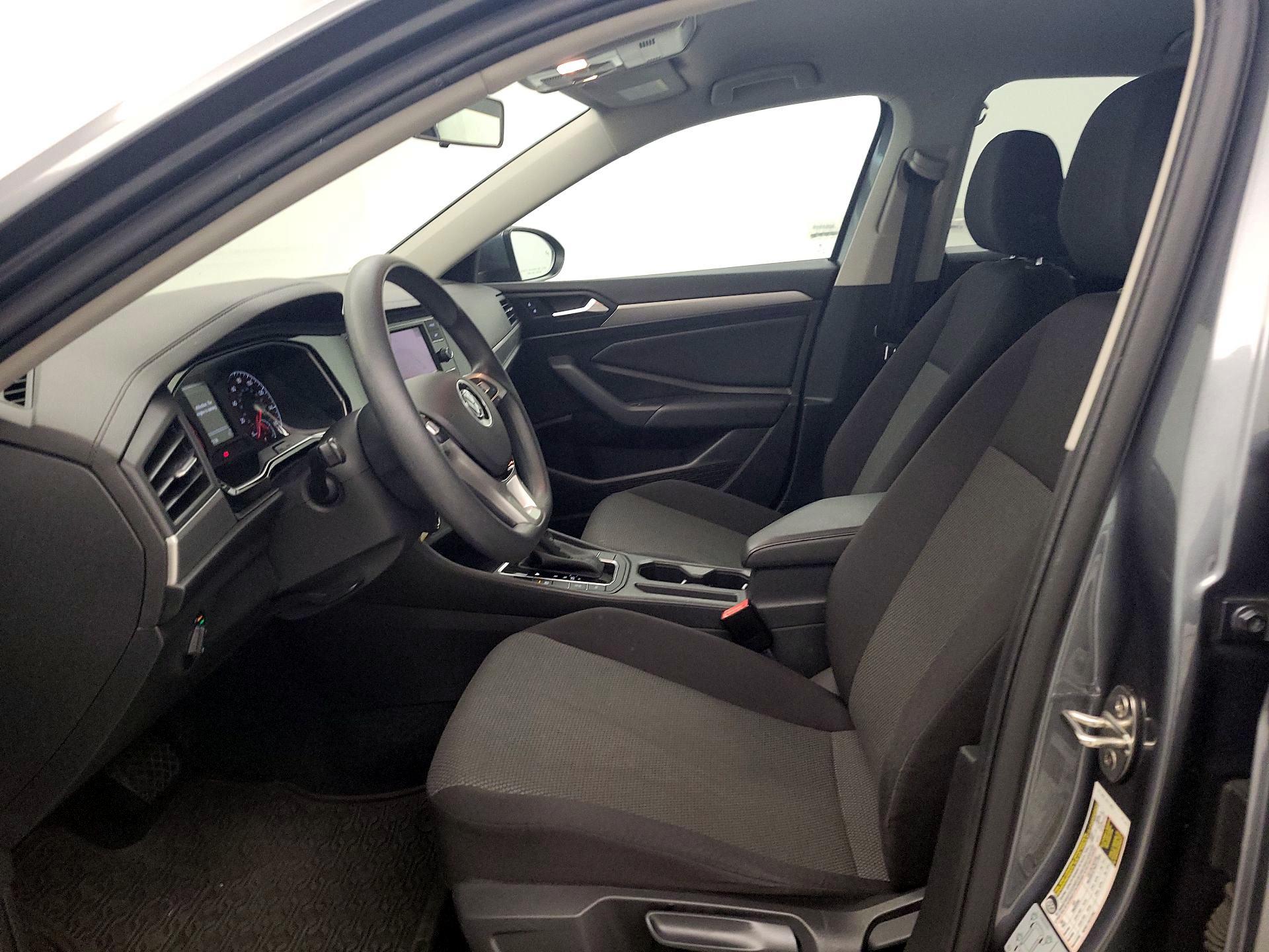 Thumbnail: 2019 Volkswagen Jetta - 11