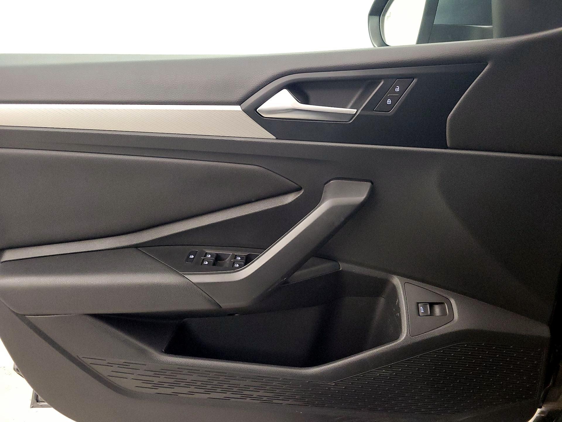 Thumbnail: 2019 Volkswagen Jetta - 12