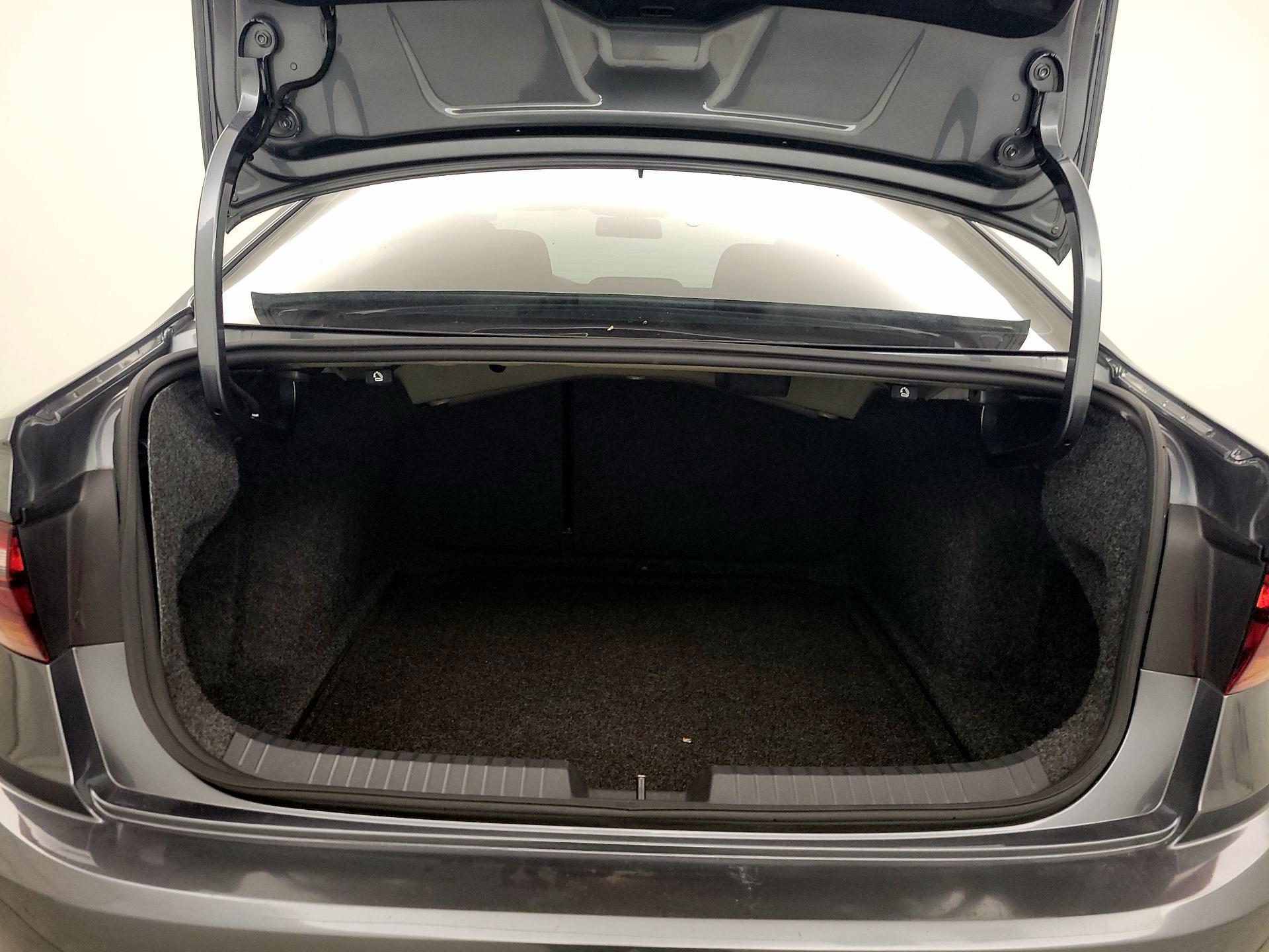 Thumbnail: 2019 Volkswagen Jetta - 20