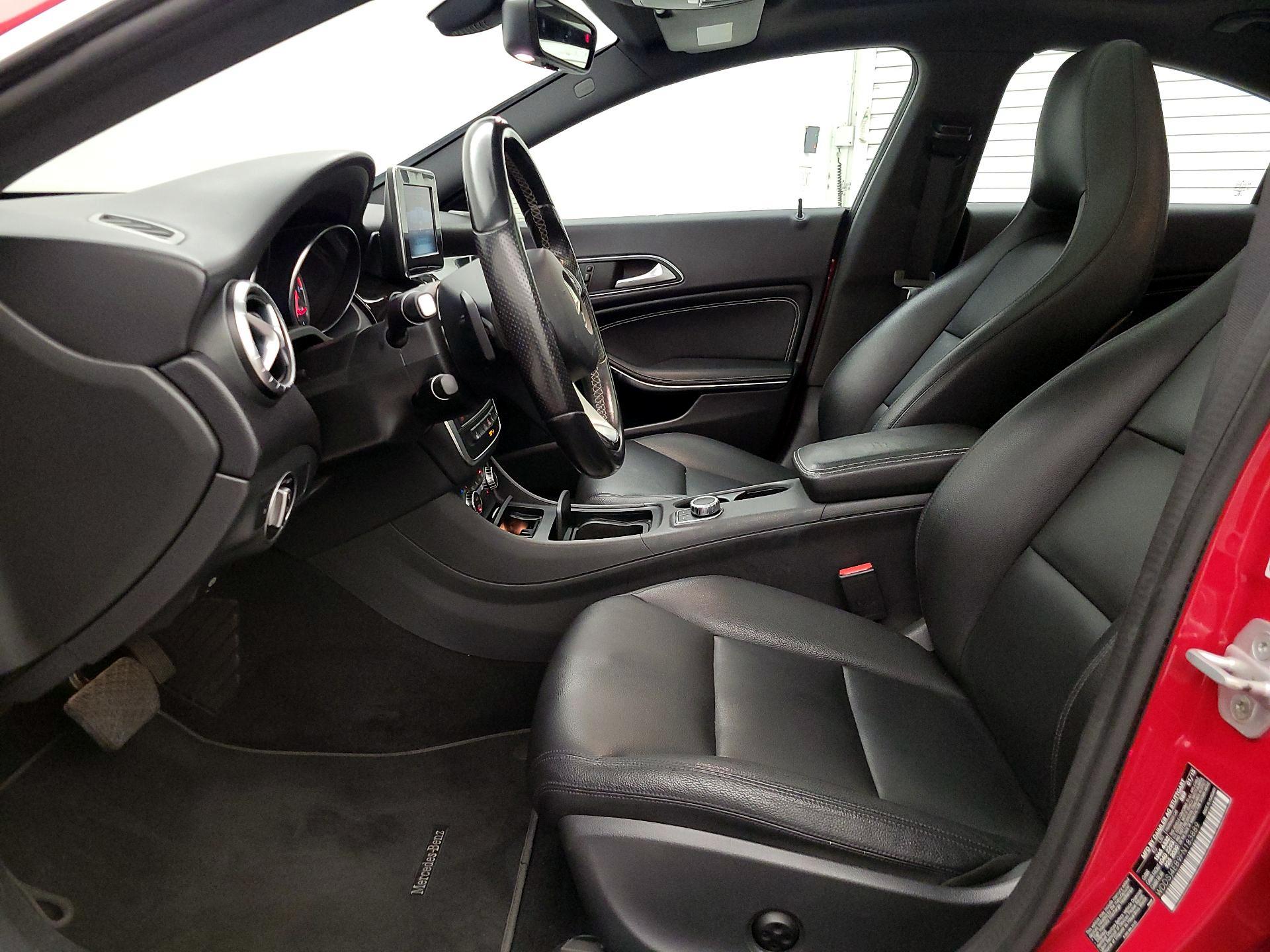 Thumbnail: 2015 Mercedes-Benz CLA - 11