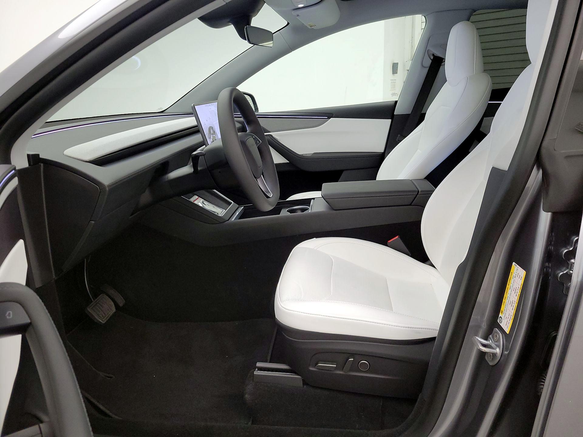 Thumbnail: 2026 Tesla Model Y - 11