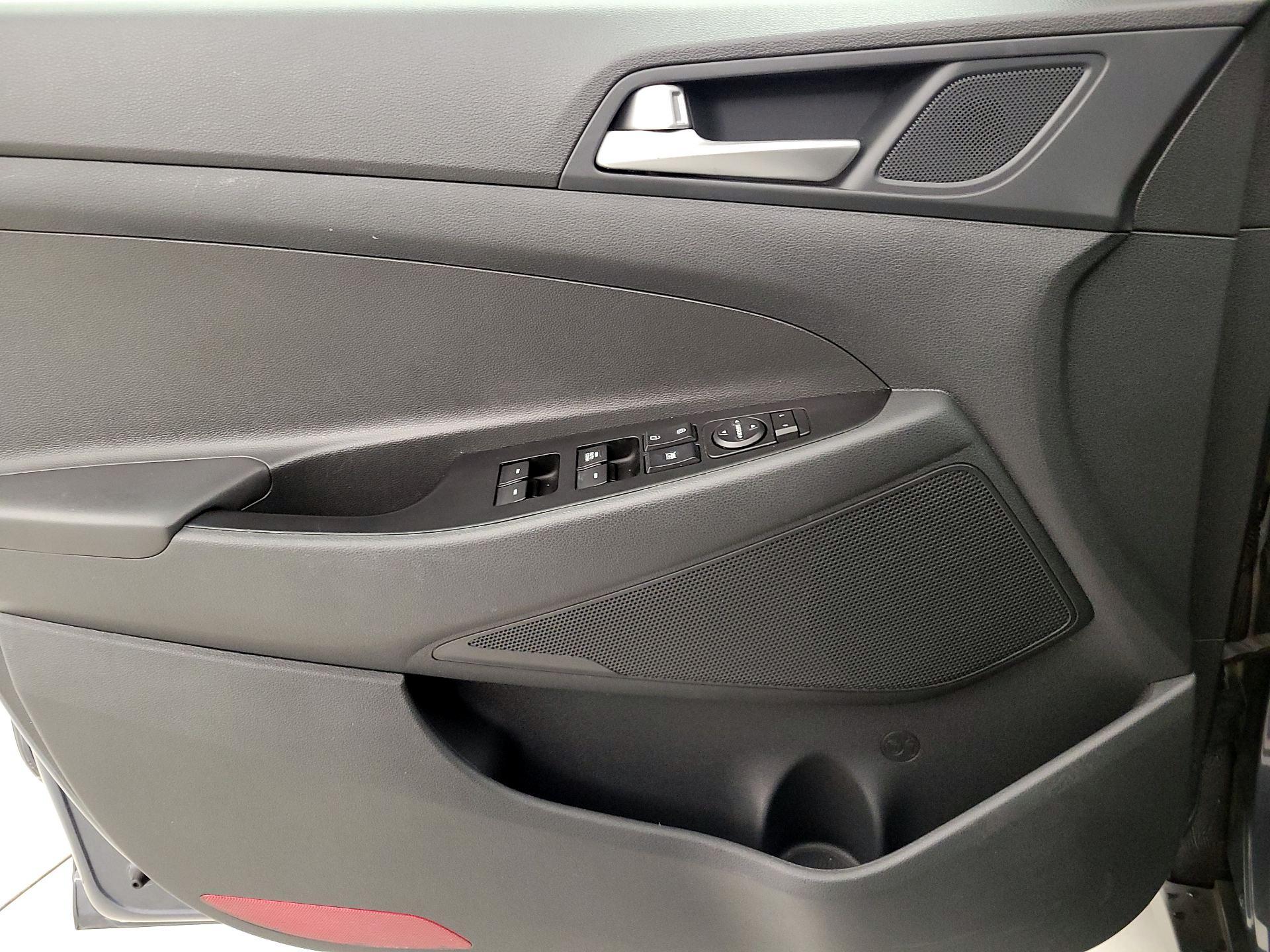 Thumbnail: 2021 Hyundai Tucson - 12