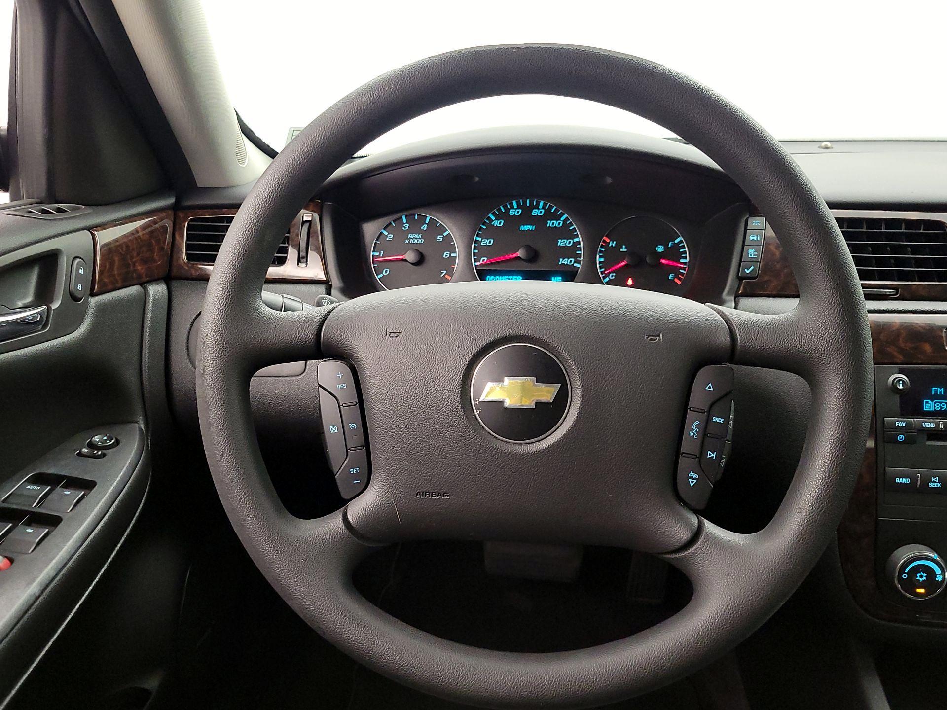 Thumbnail: 2016 Chevrolet Impala - 10