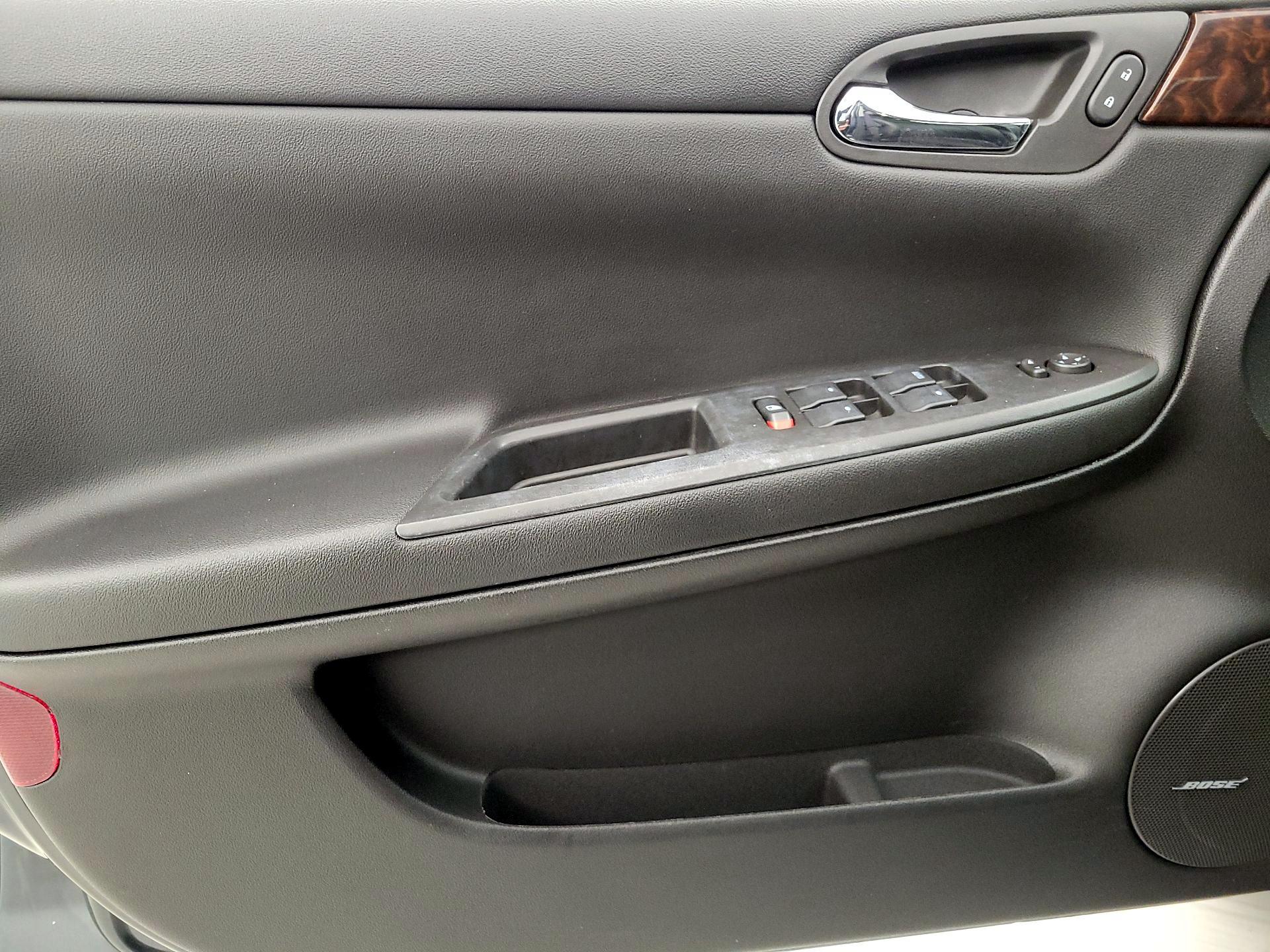 Thumbnail: 2016 Chevrolet Impala - 12