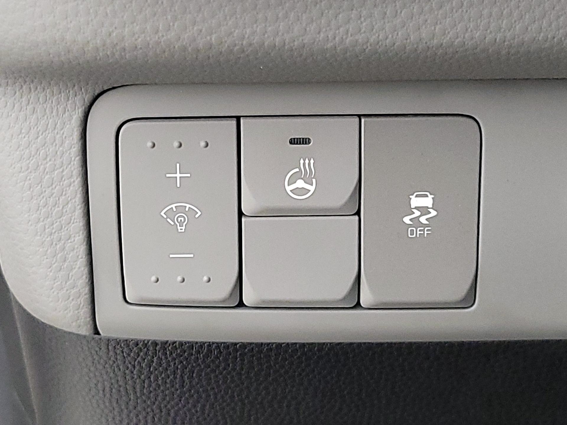Thumbnail: 2016 Kia Soul - 13
