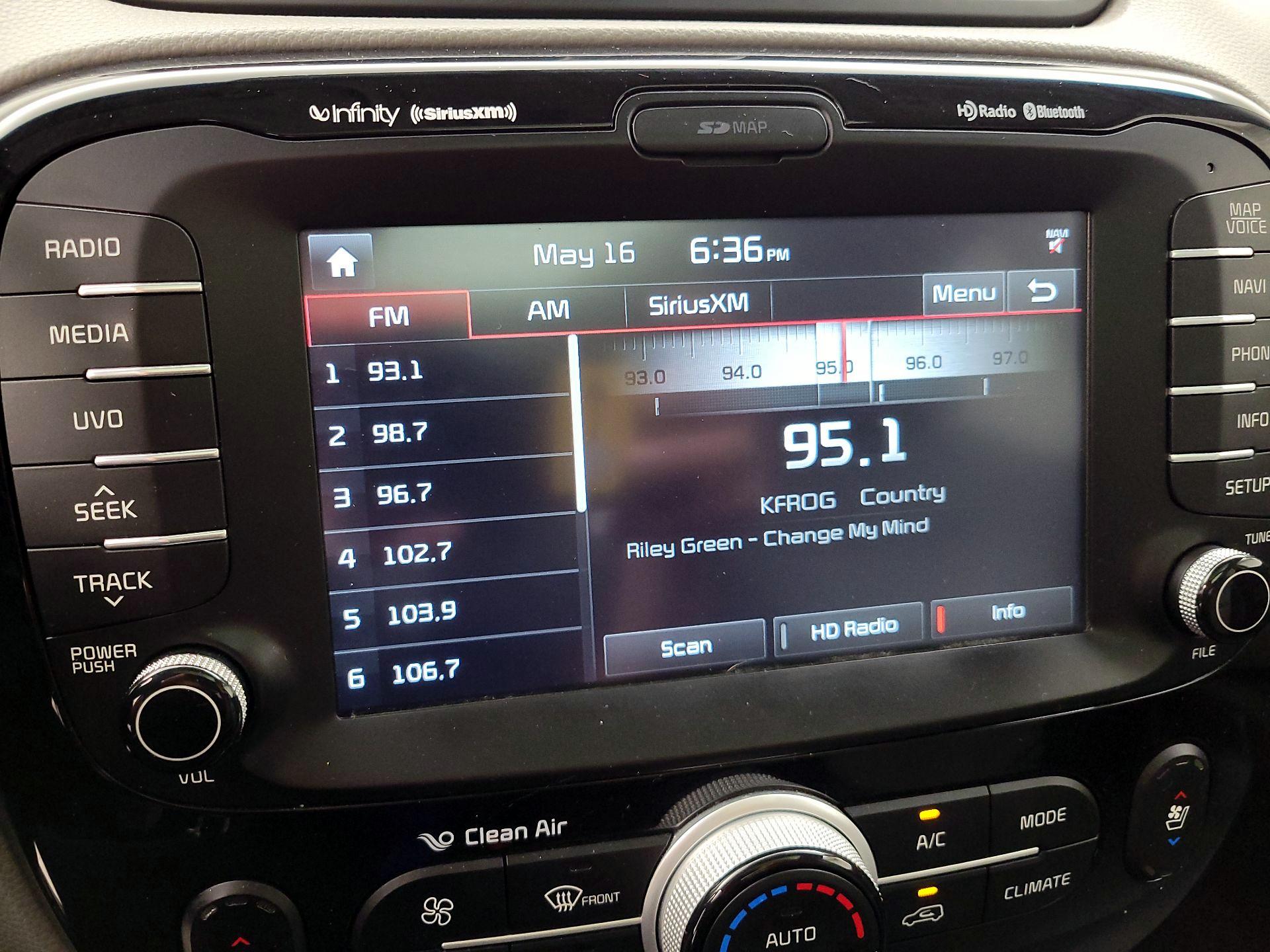 Thumbnail: 2016 Kia Soul - 15