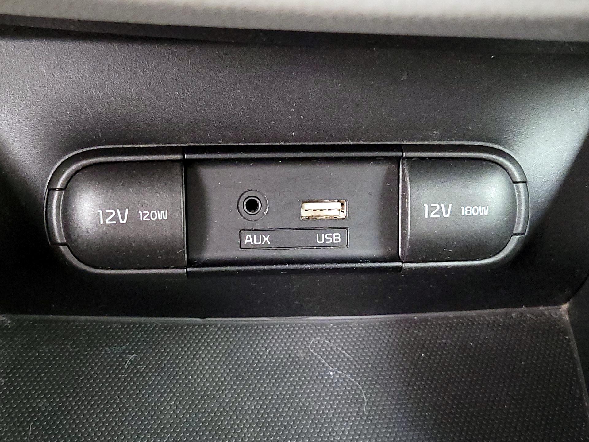 Thumbnail: 2016 Kia Soul - 18