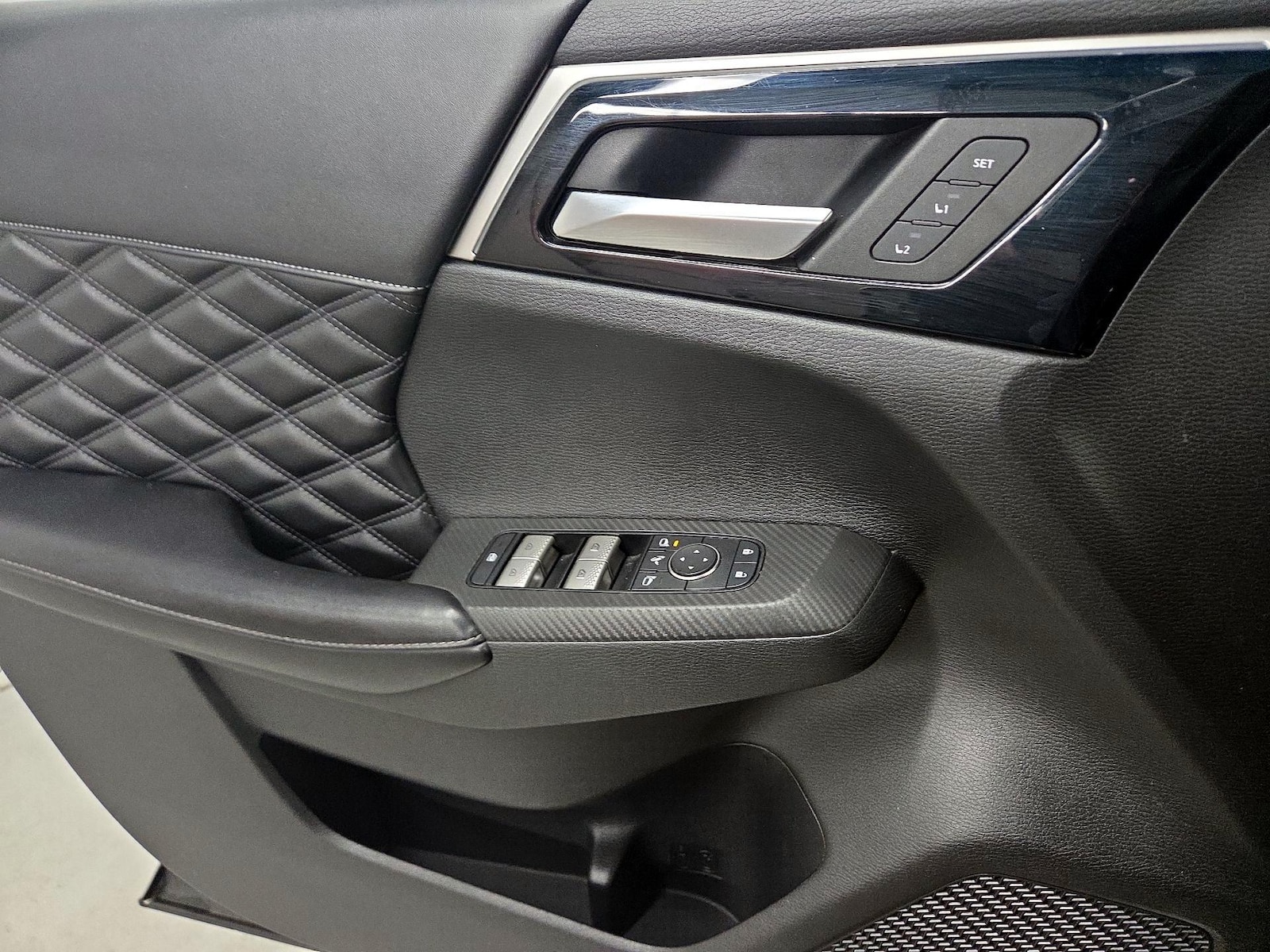 2022 Mitsubishi Outlander SEL Special Edition - Photo 13