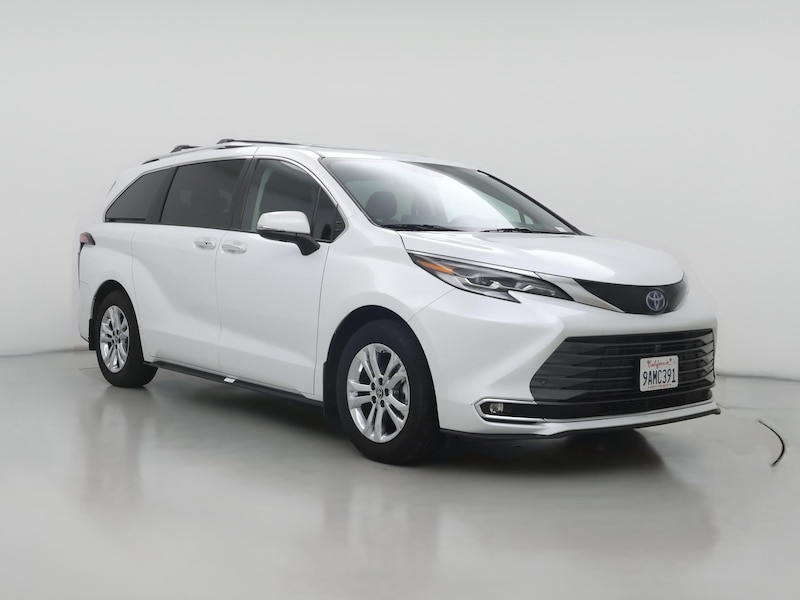 2022 Toyota Sienna Platinum