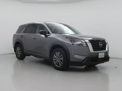 2025 Nissan Pathfinder S