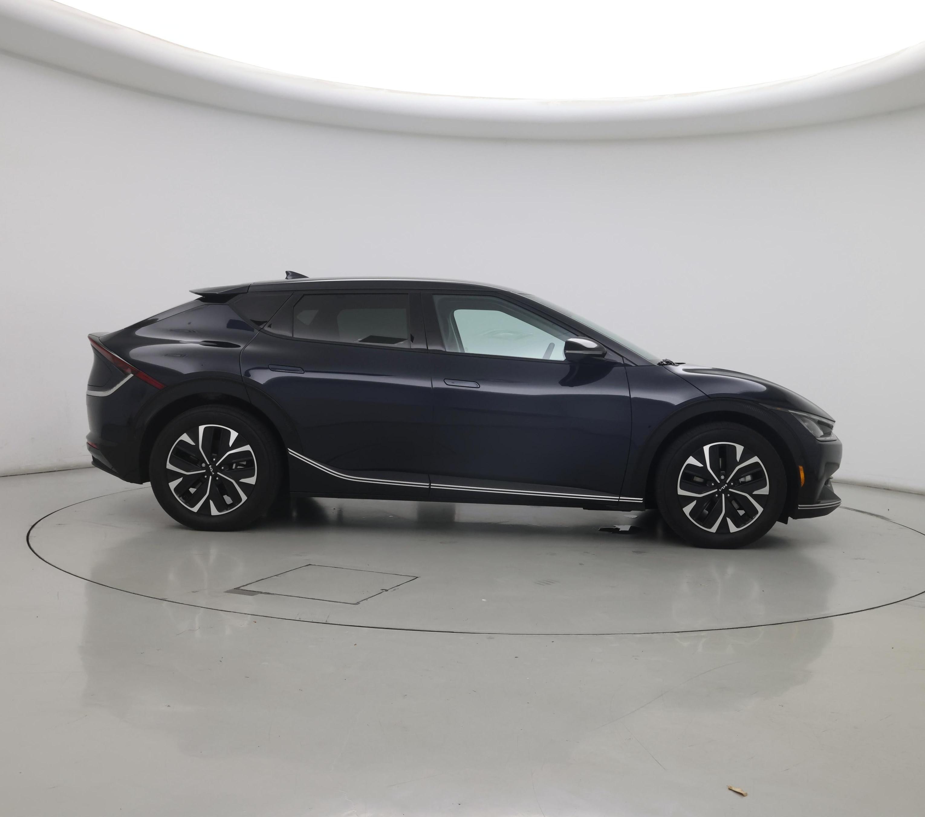 Thumbnail: 2022 Kia EV6 - 7
