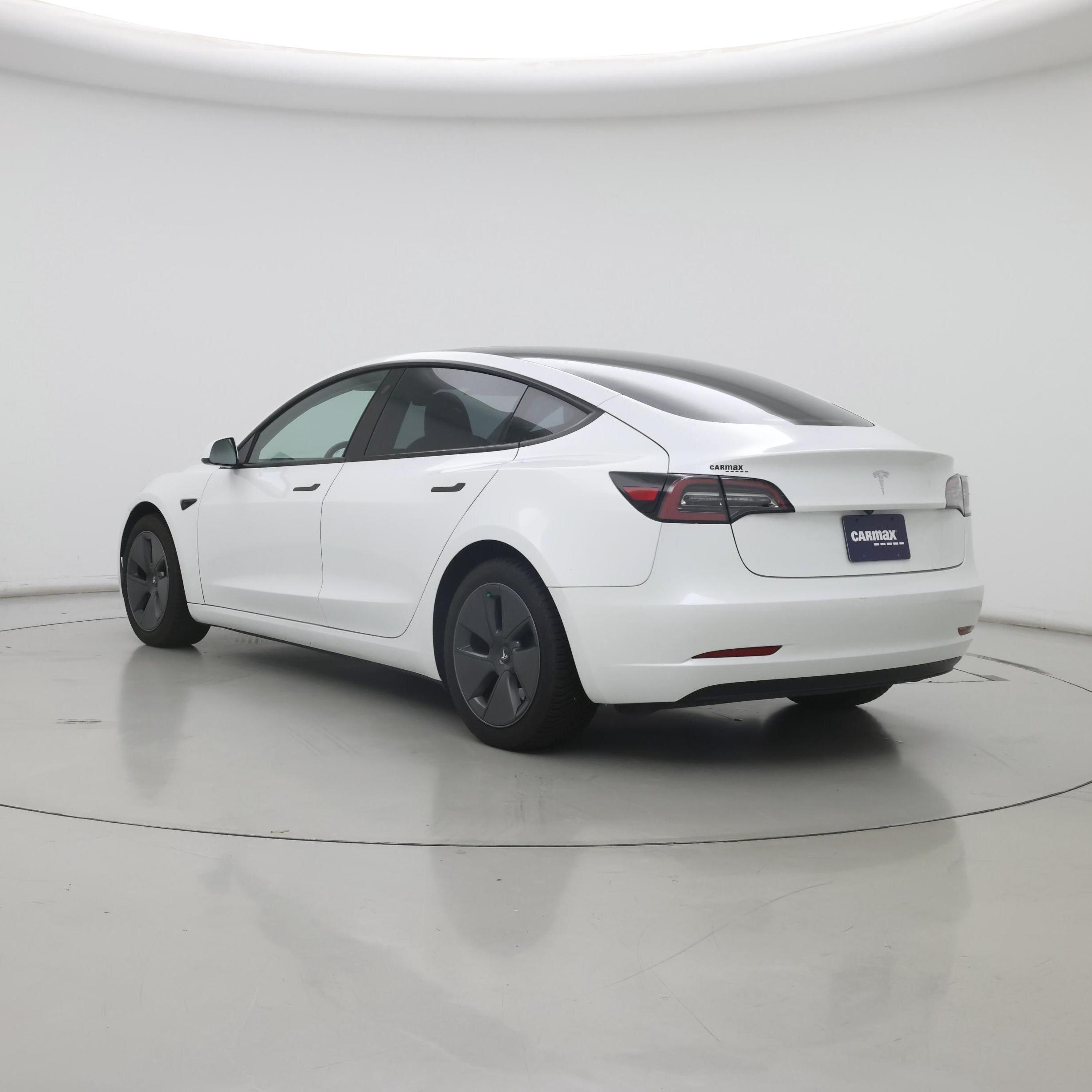 Thumbnail: 2023 Tesla Model 3 - 2