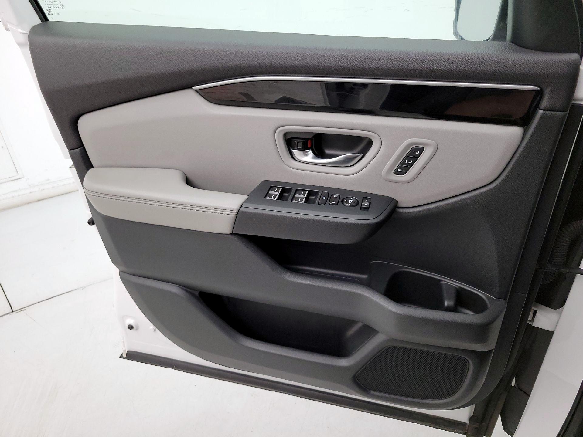 Thumbnail: 2024 Honda Pilot - 12