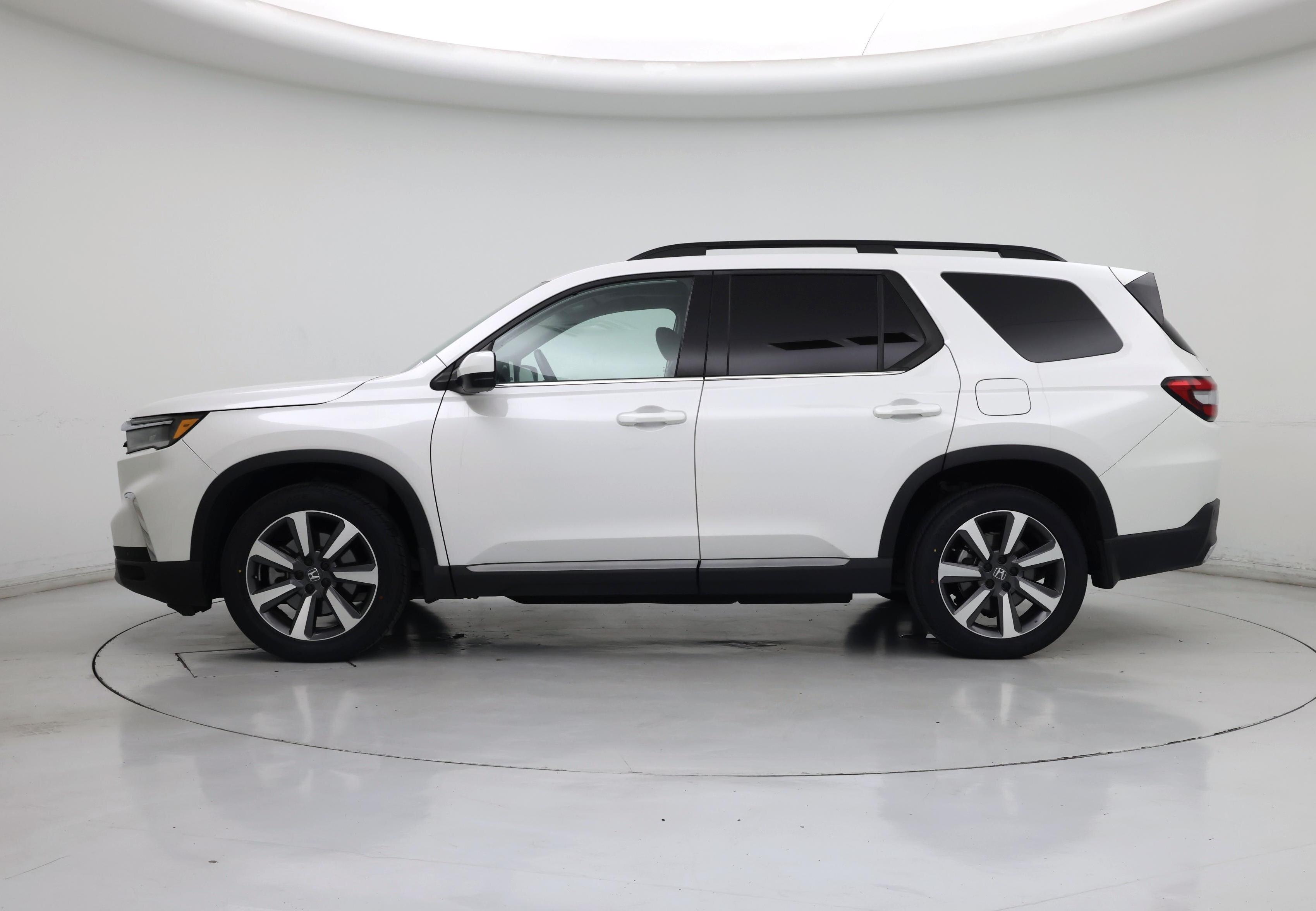 Thumbnail: 2024 Honda Pilot - 3