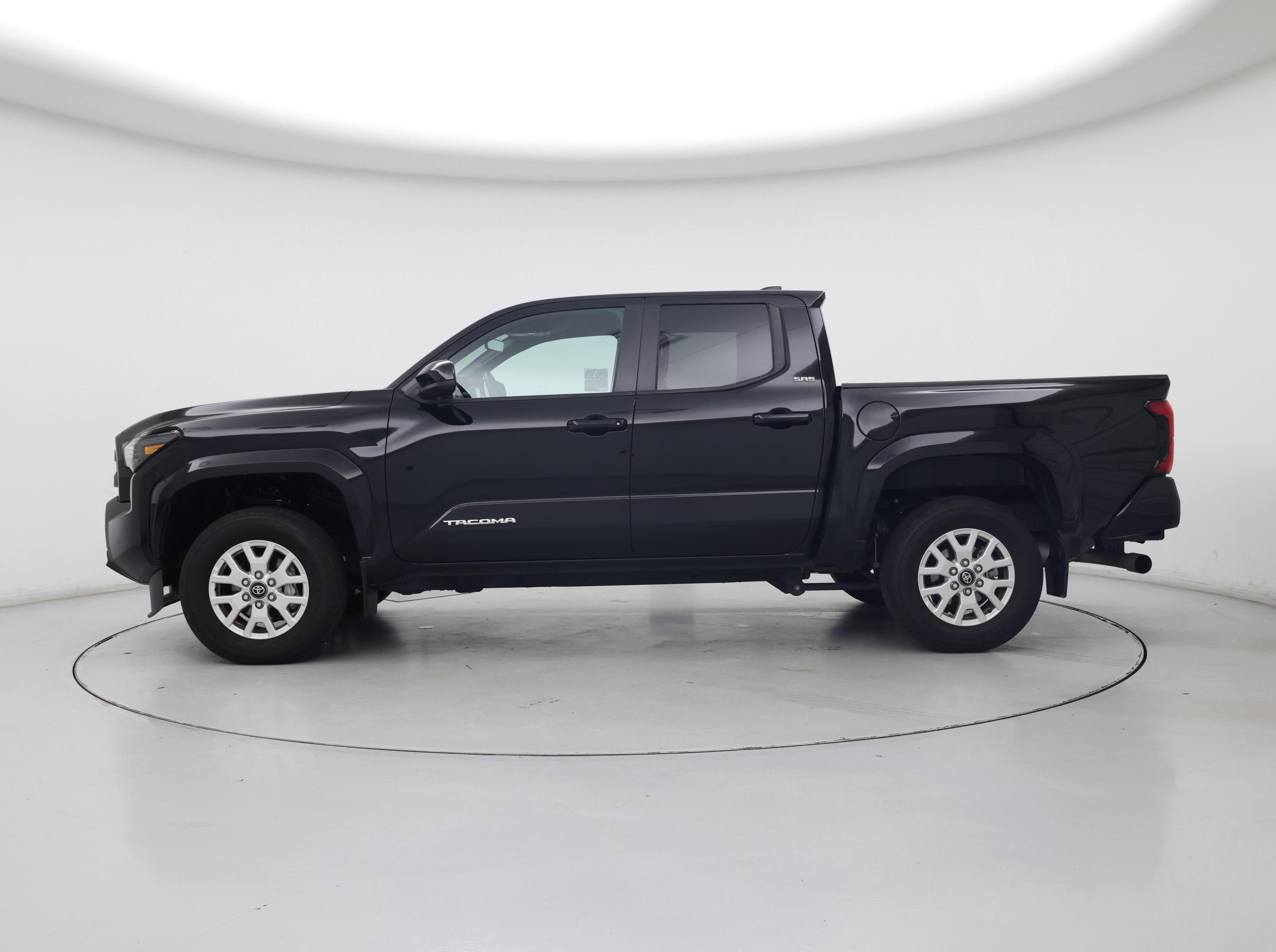 Thumbnail: 2024 Toyota Tacoma - 3