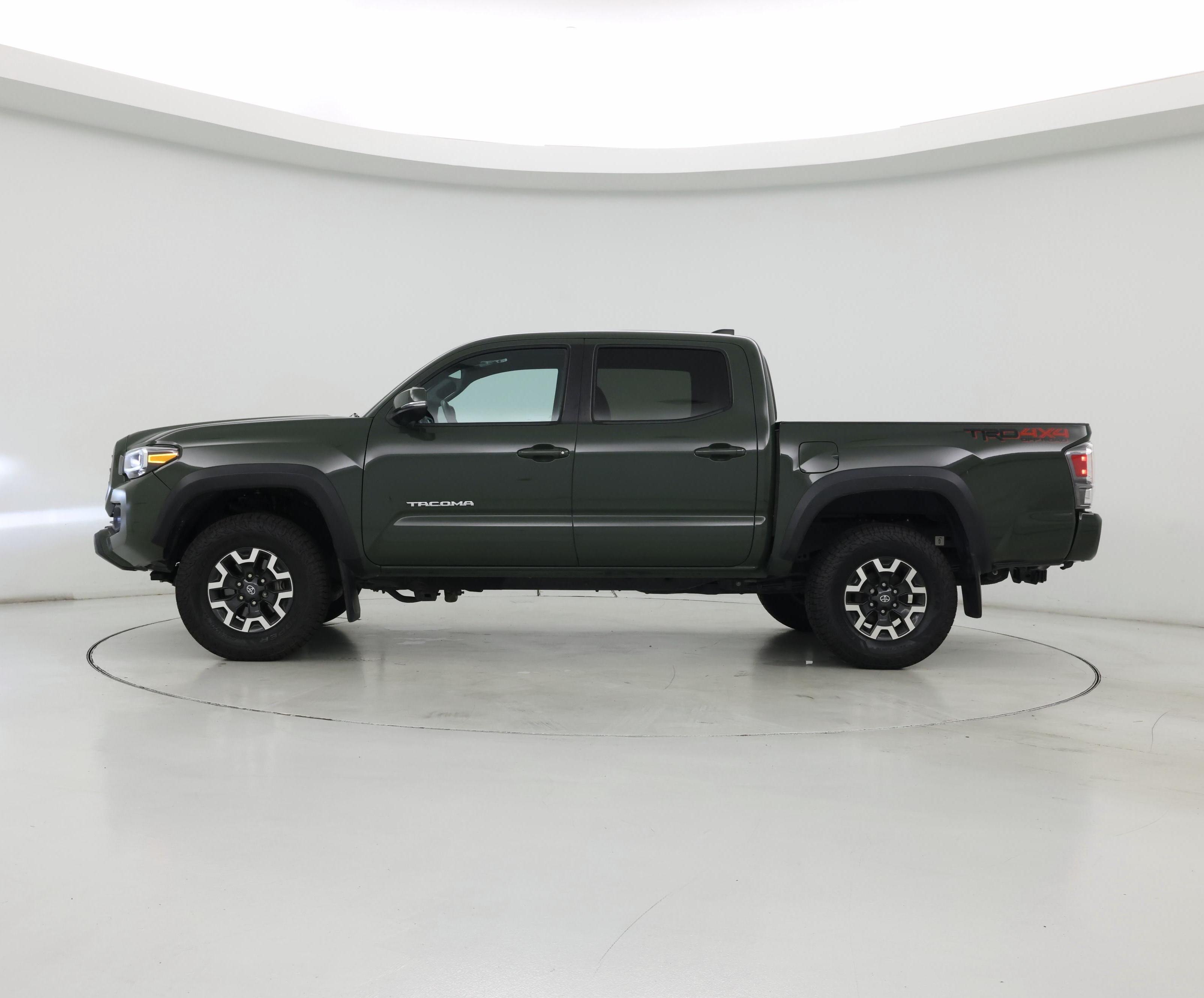 Thumbnail: 2022 Toyota Tacoma - 3