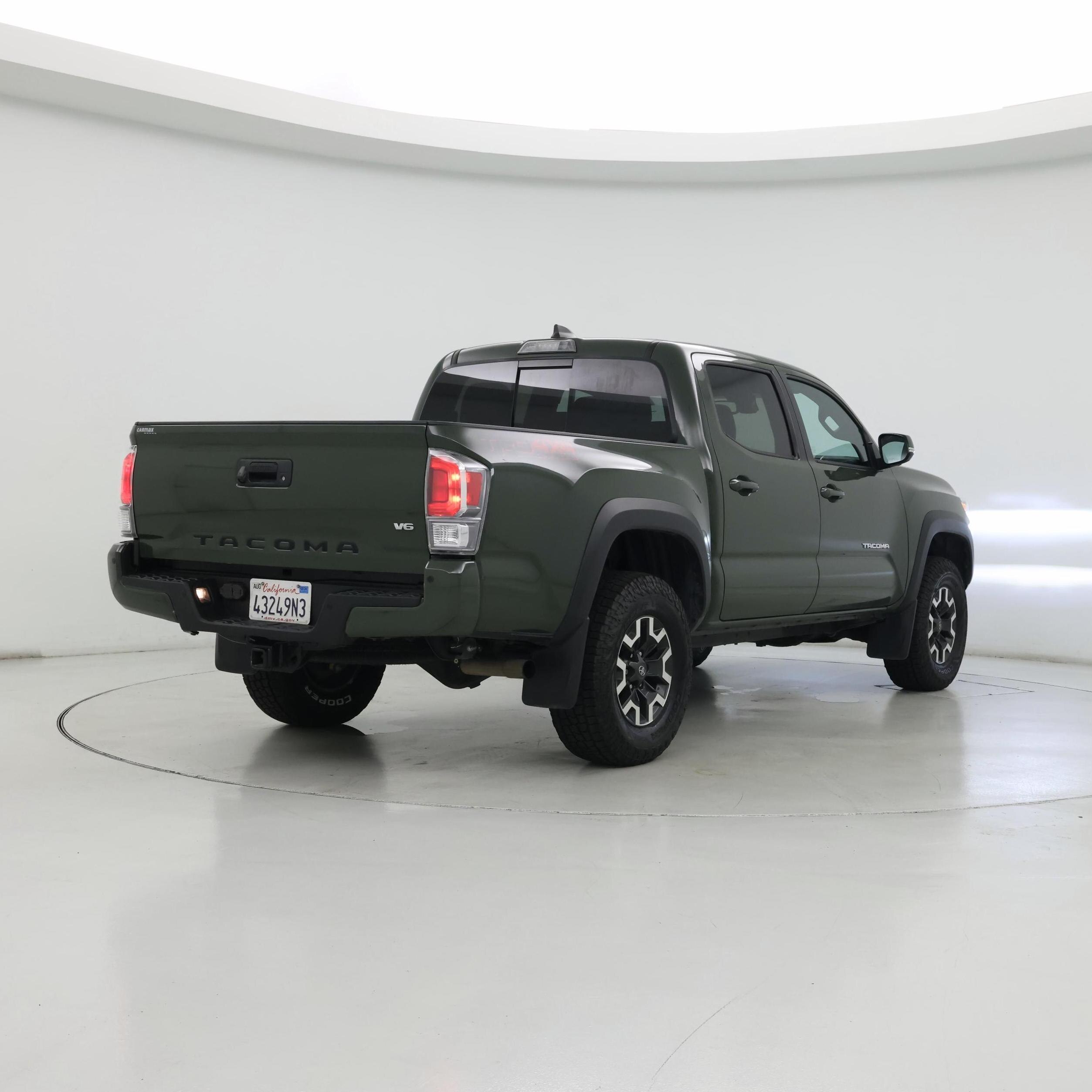 Thumbnail: 2022 Toyota Tacoma - 8