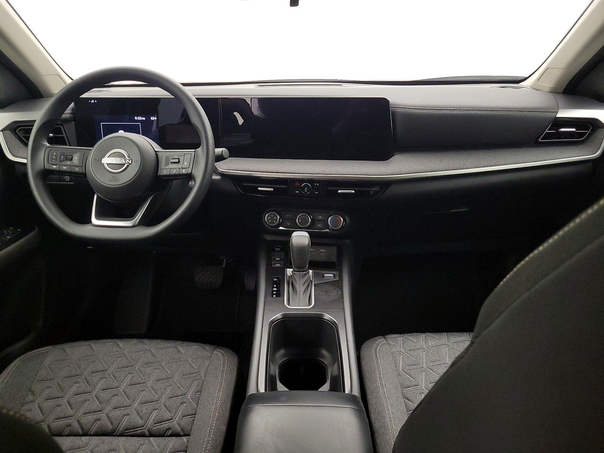 Thumbnail: 2025 Nissan Kicks - 9