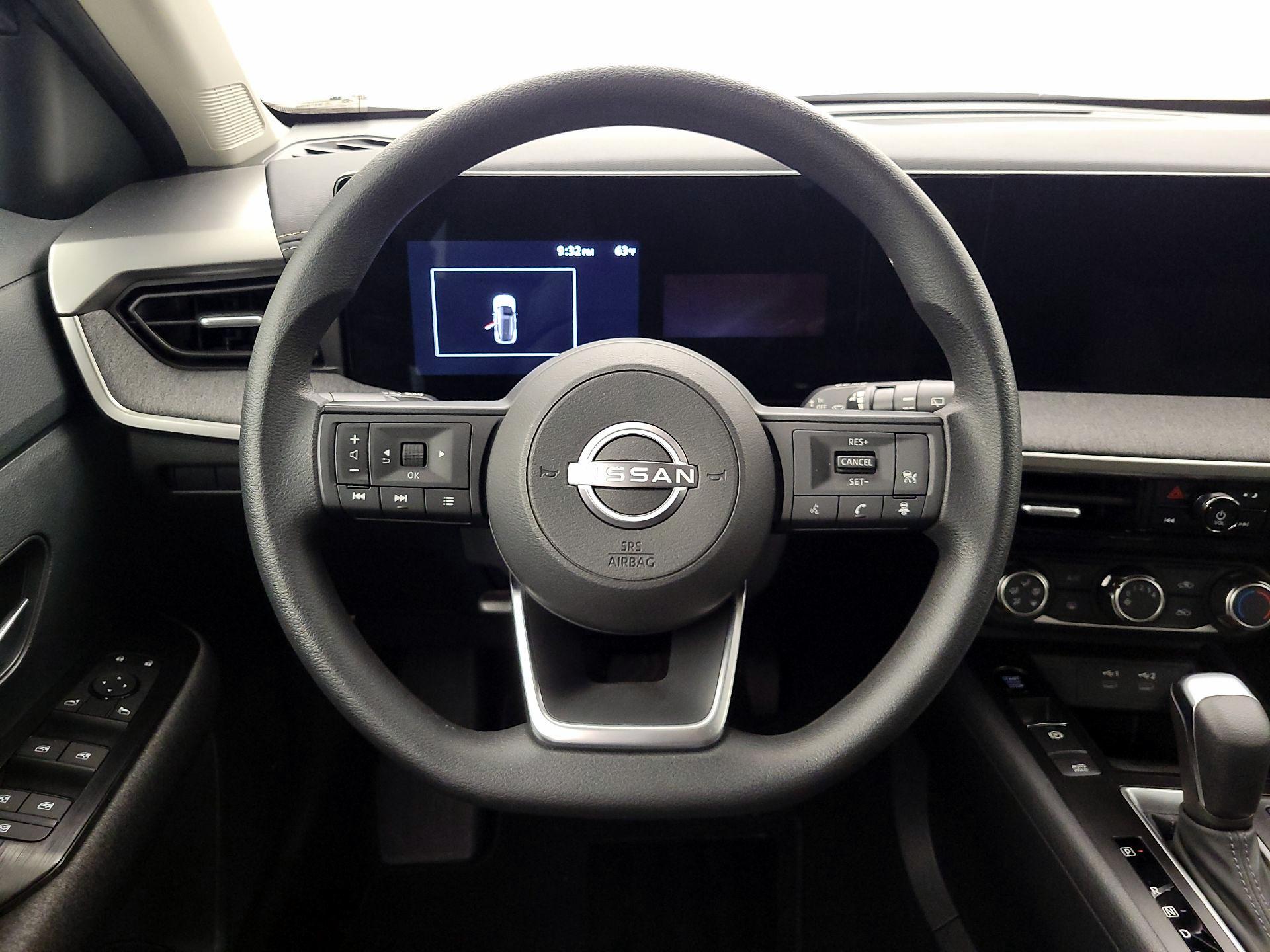 Thumbnail: 2025 Nissan Kicks - 10