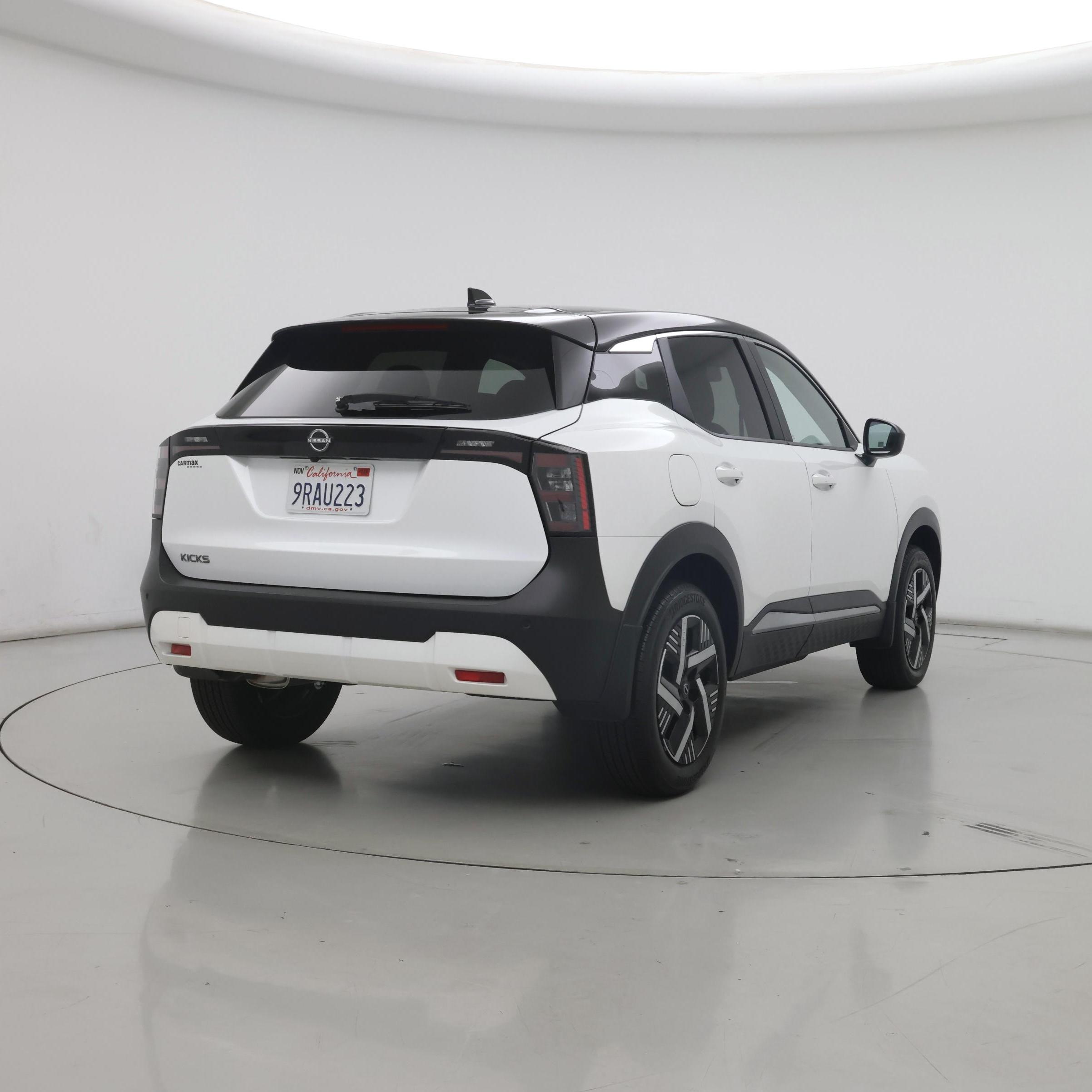 Thumbnail: 2025 Nissan Kicks - 8
