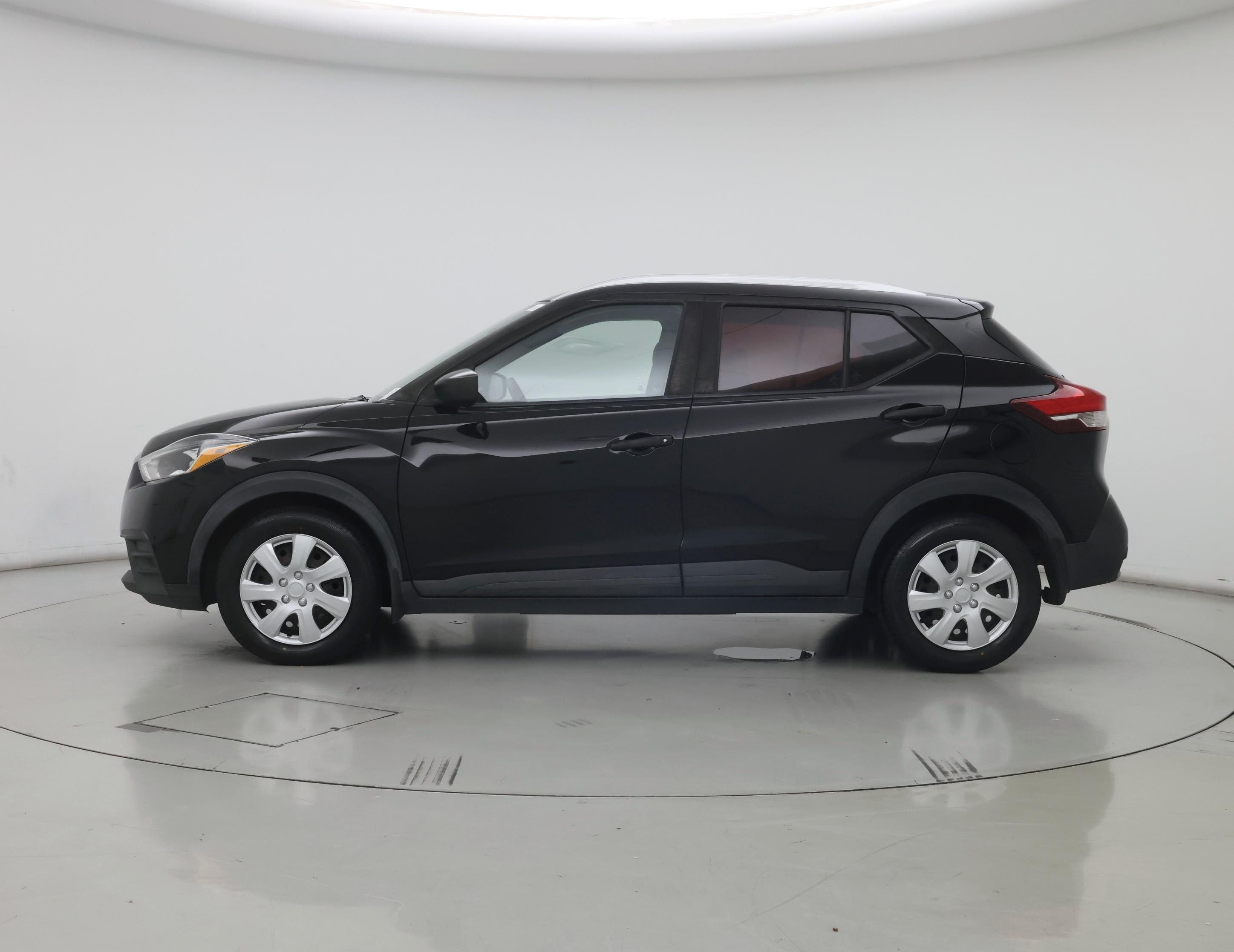 Thumbnail: 2019 Nissan Kicks - 3