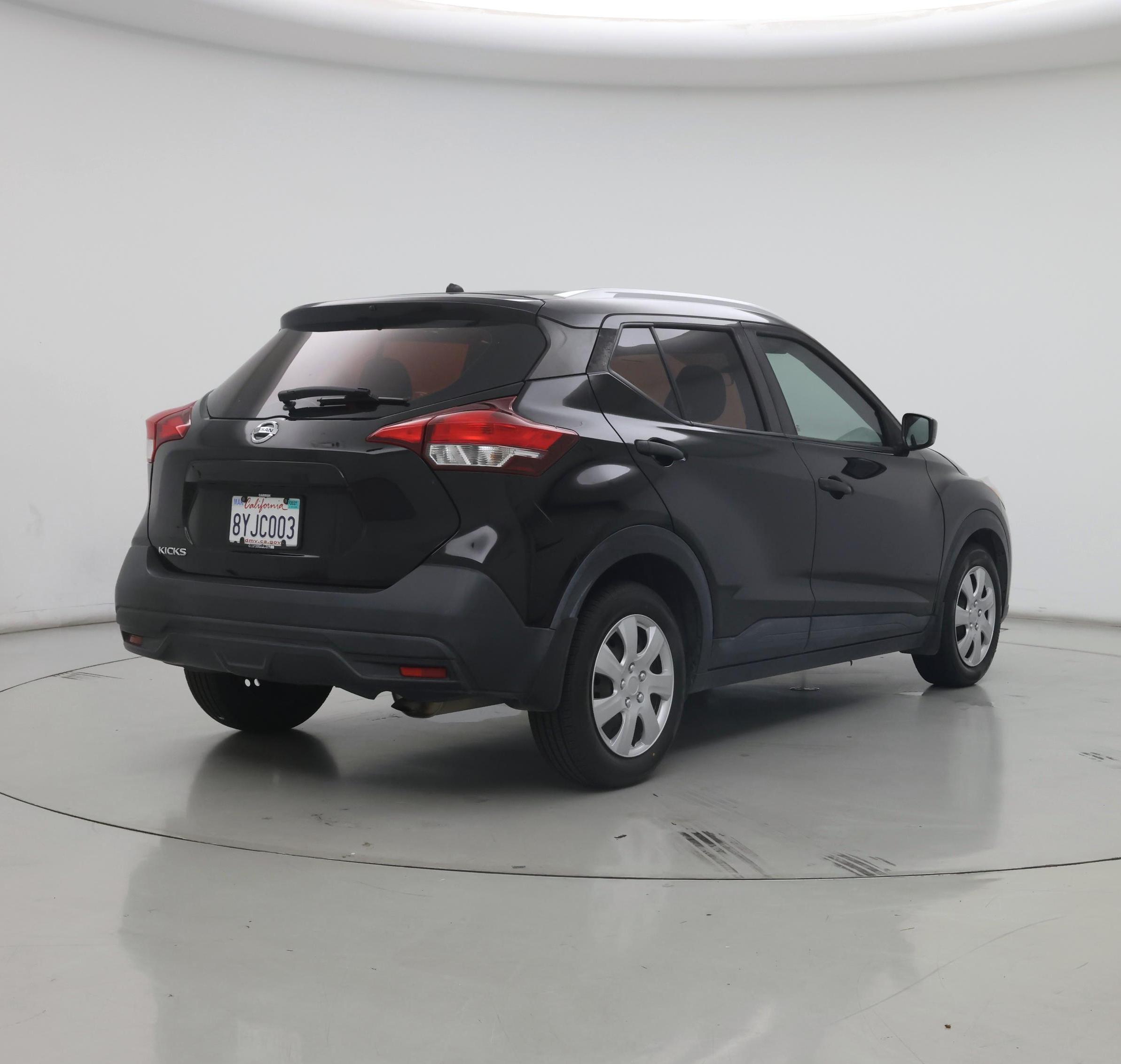 Thumbnail: 2019 Nissan Kicks - 8
