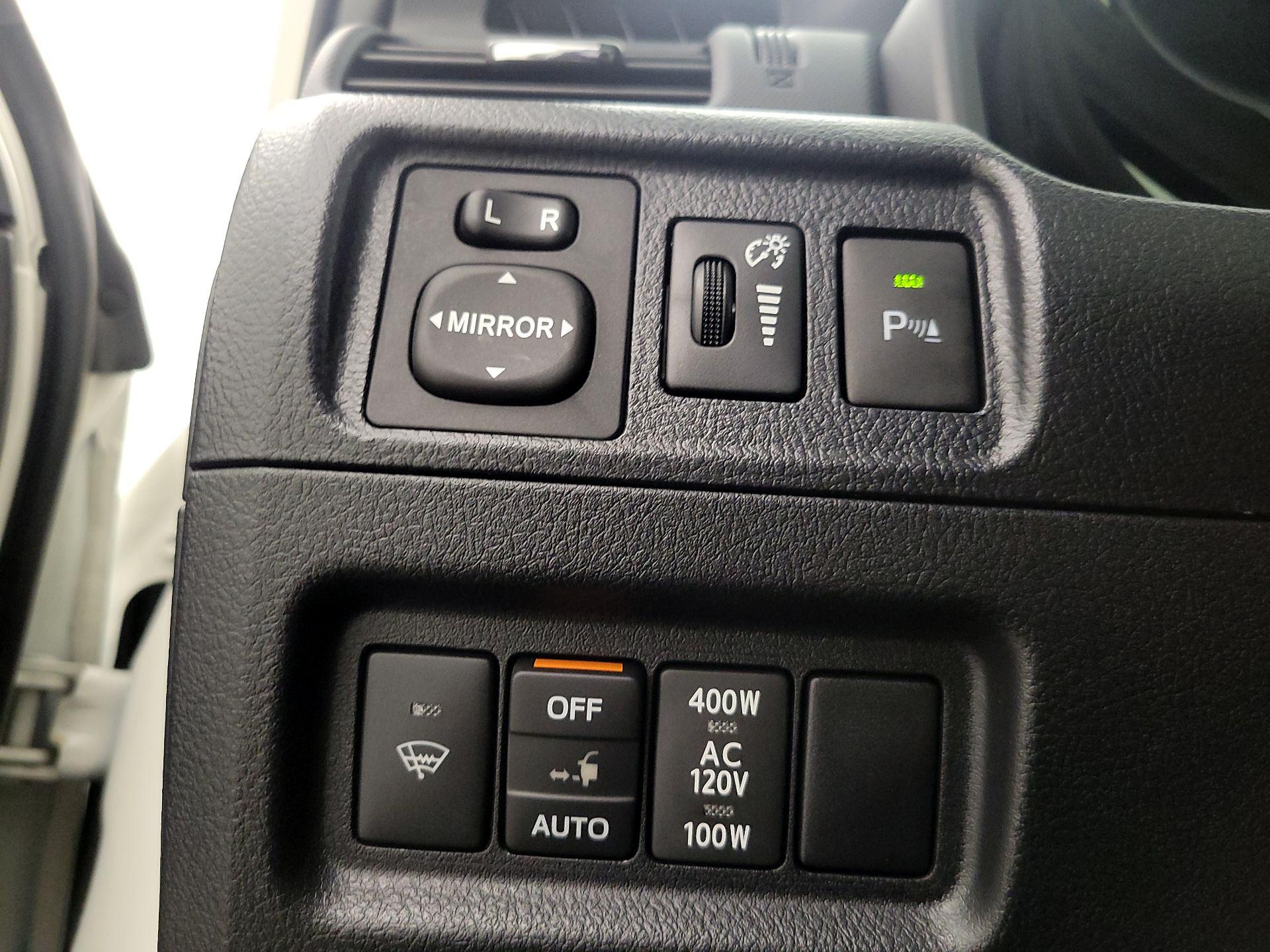 Thumbnail: 2019 Toyota 4Runner - 13