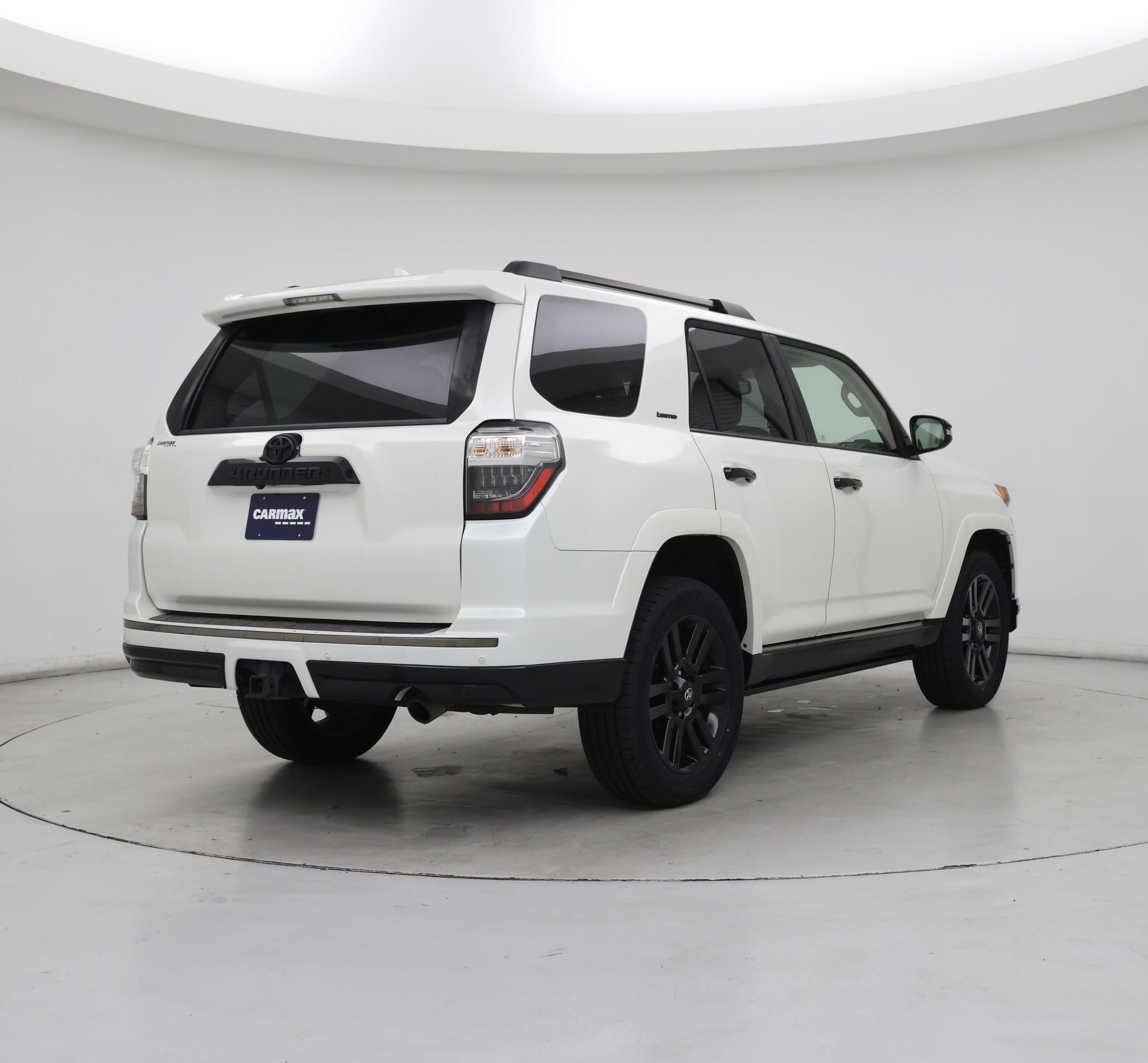 Thumbnail: 2019 Toyota 4Runner - 8
