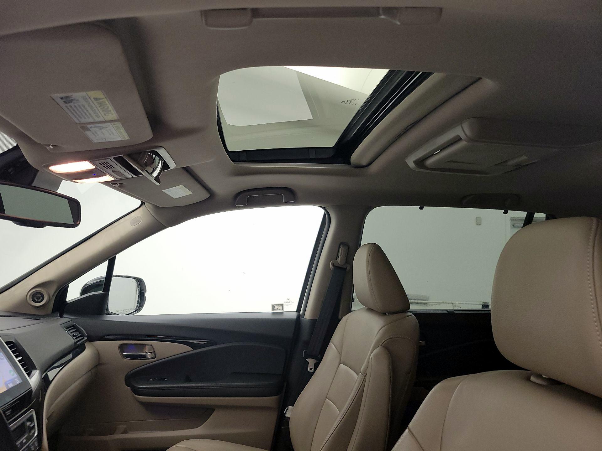 Thumbnail: 2016 Honda Pilot - 20