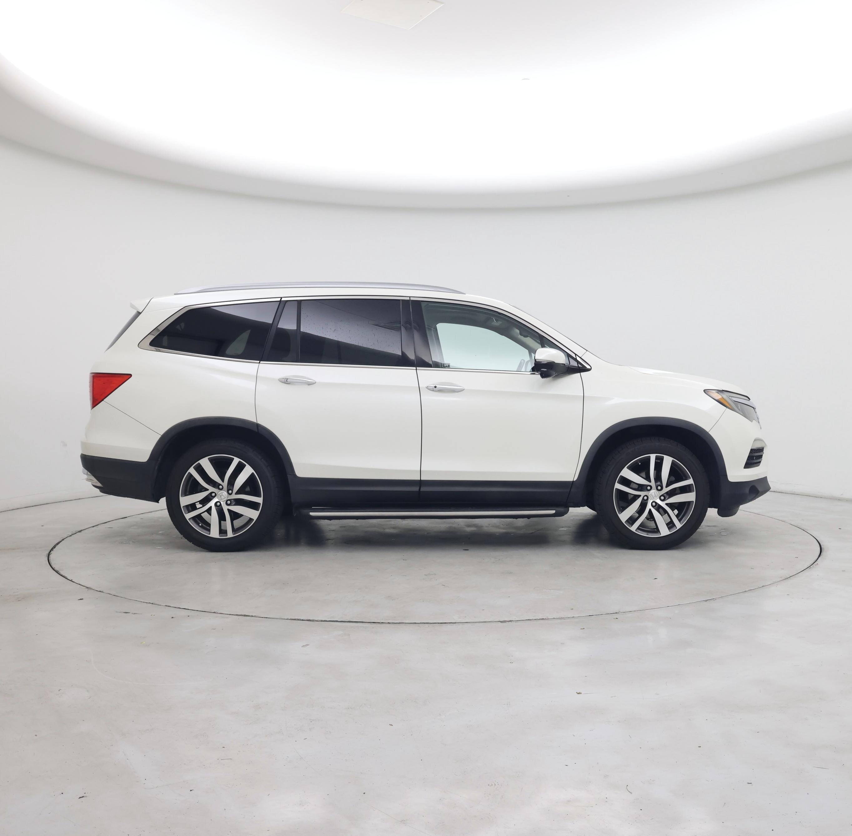 Thumbnail: 2016 Honda Pilot - 7