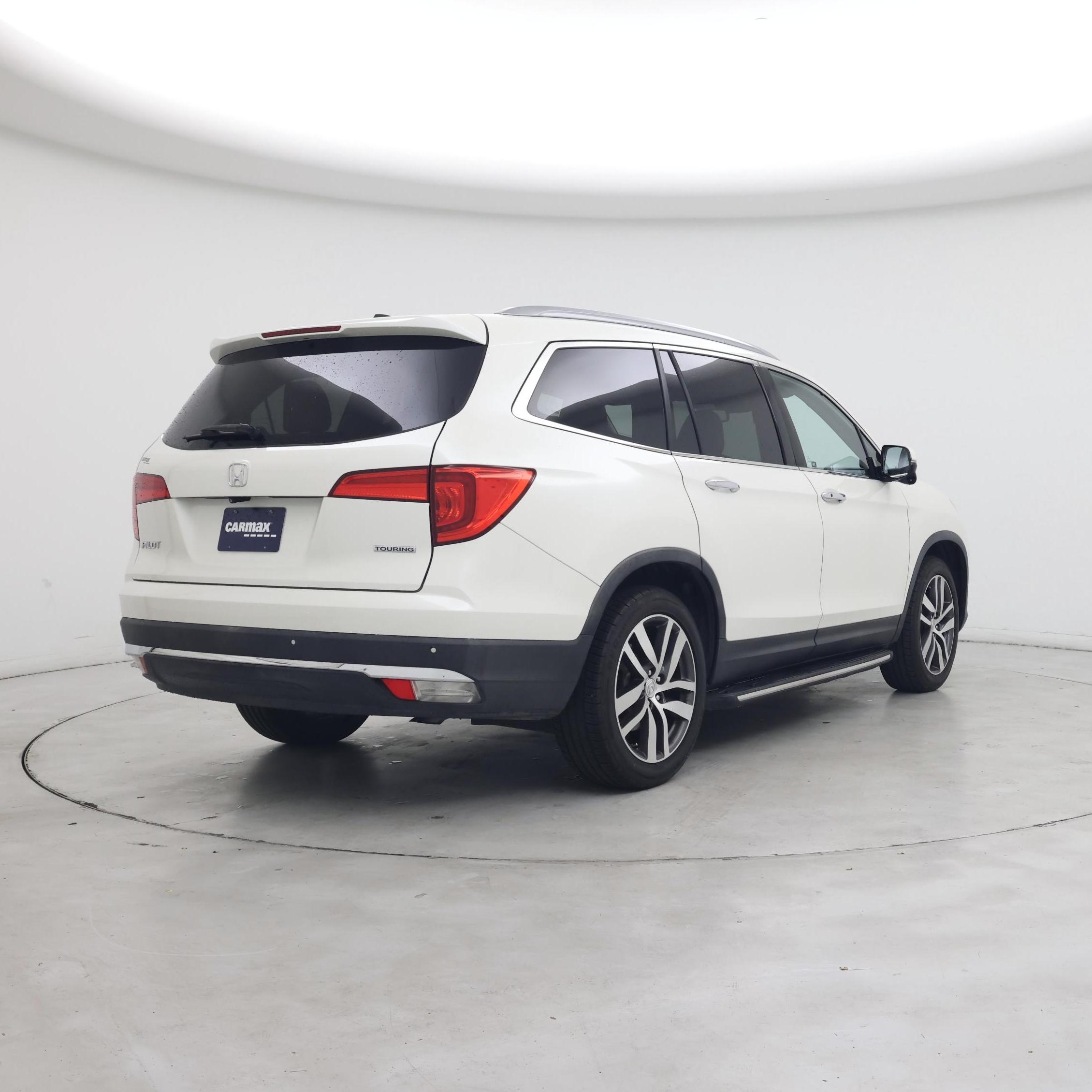 Thumbnail: 2016 Honda Pilot - 8
