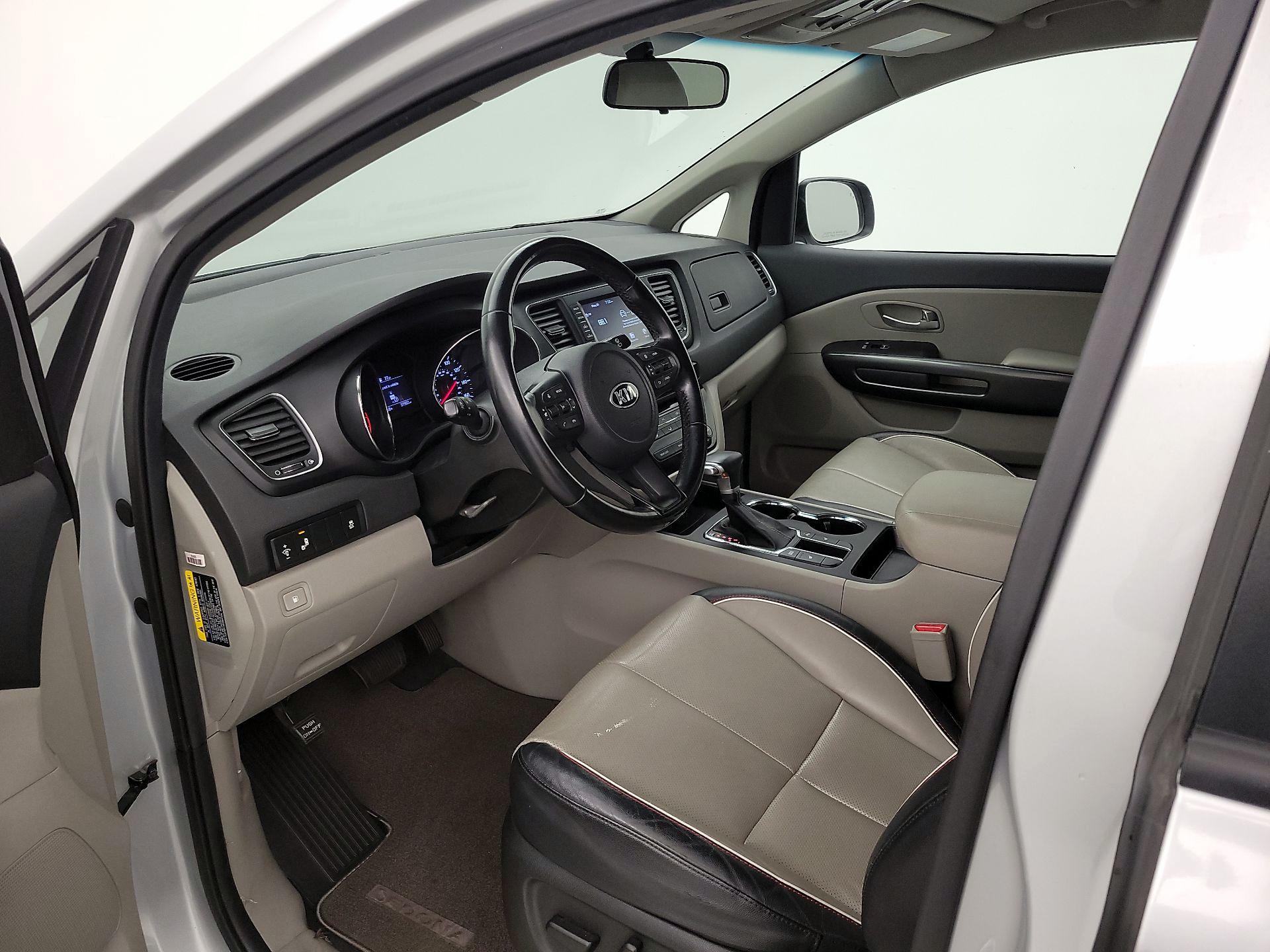 Thumbnail: 2020 Kia Sedona - 11