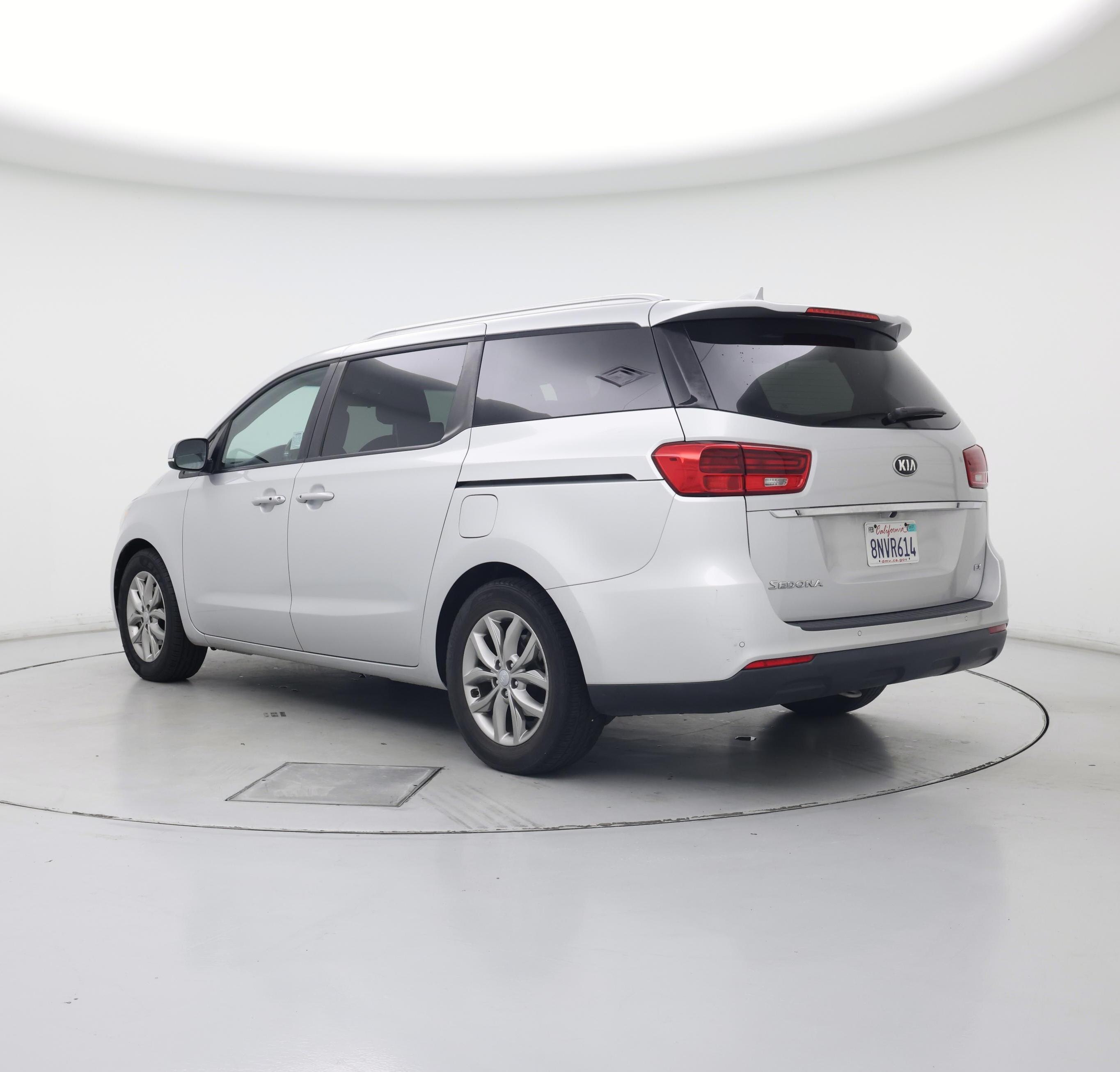 Thumbnail: 2020 Kia Sedona - 2