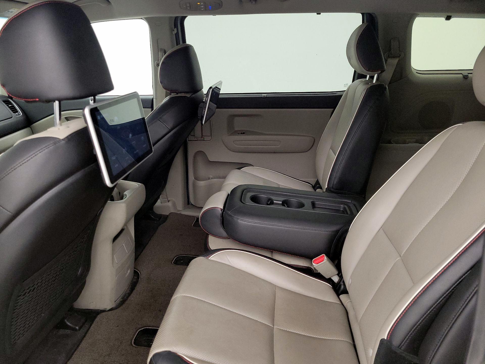 Thumbnail: 2020 Kia Sedona - 19