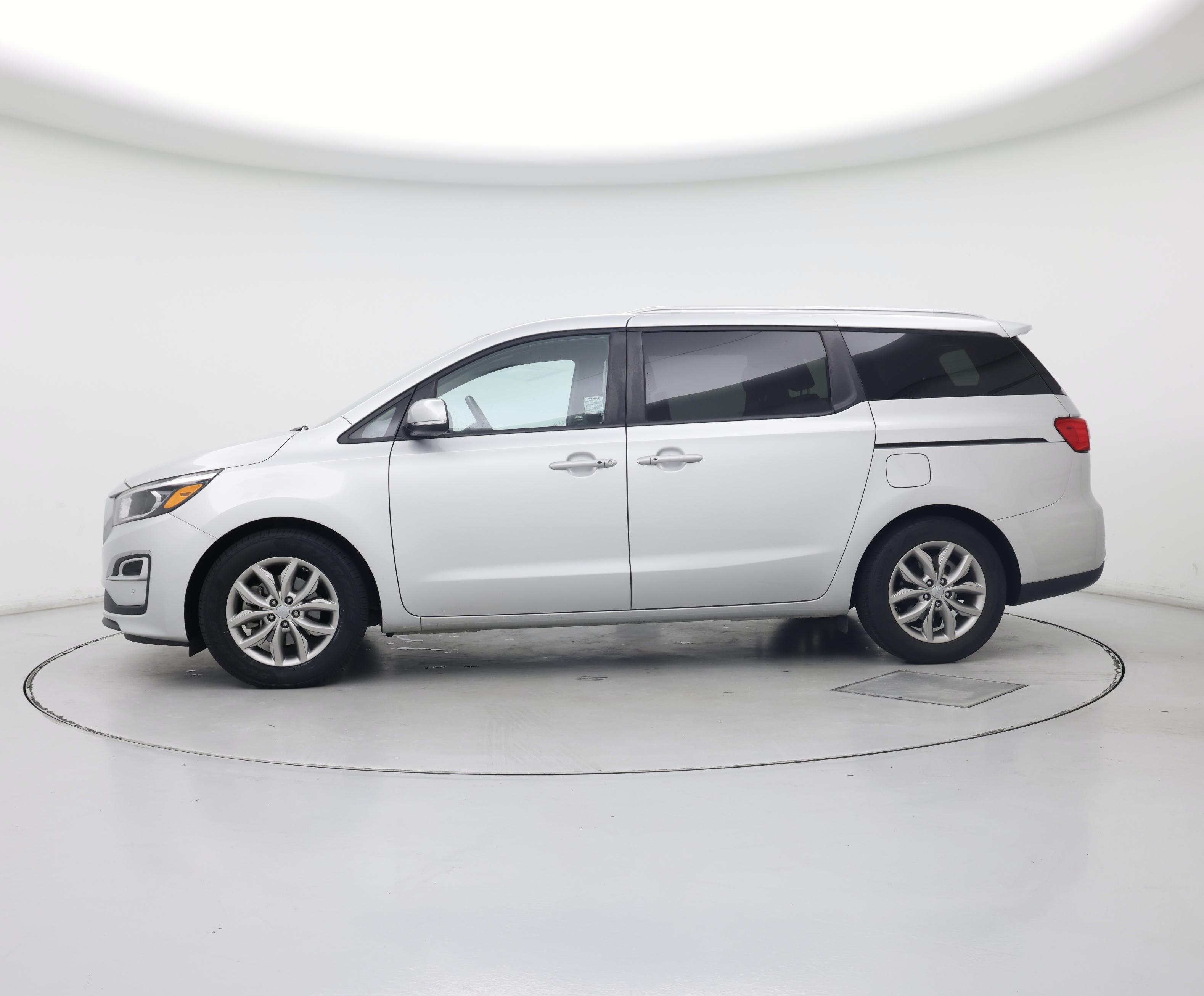 Thumbnail: 2020 Kia Sedona - 3