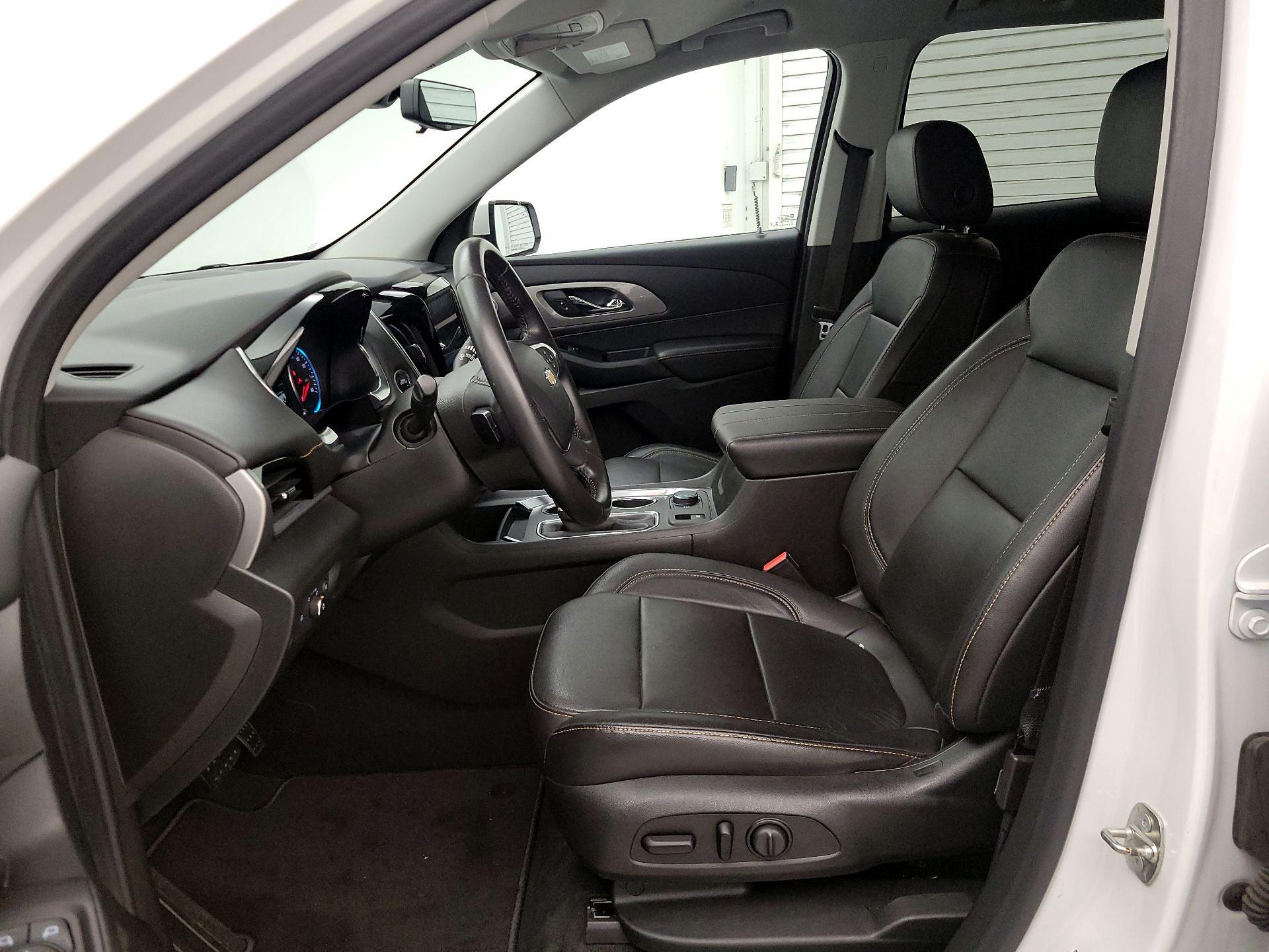 Thumbnail: 2019 Chevrolet Traverse - 11