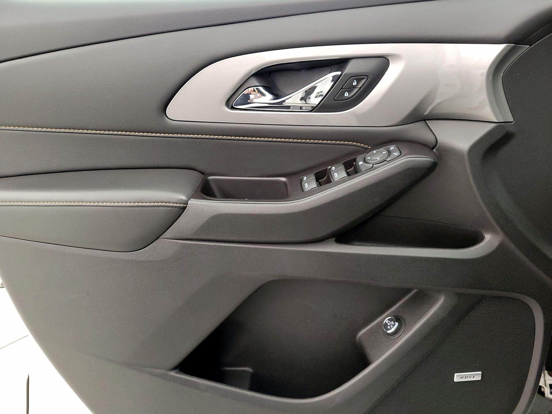 Thumbnail: 2019 Chevrolet Traverse - 12