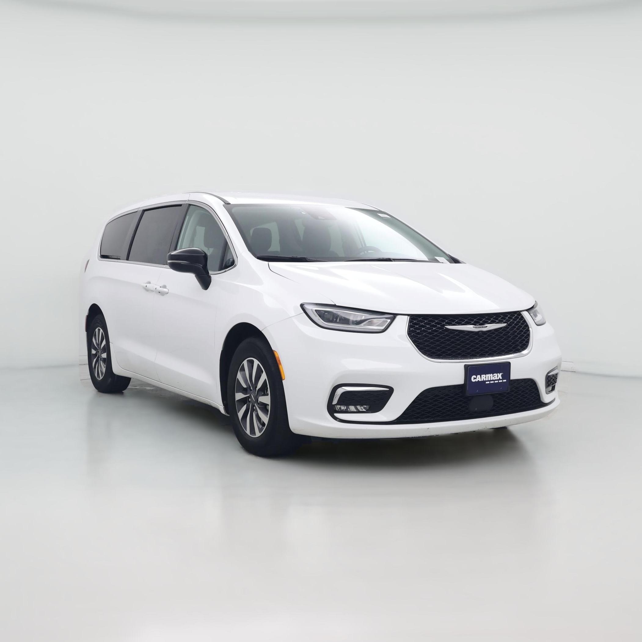 Thumbnail: 2024 Chrysler Pacifica - 1