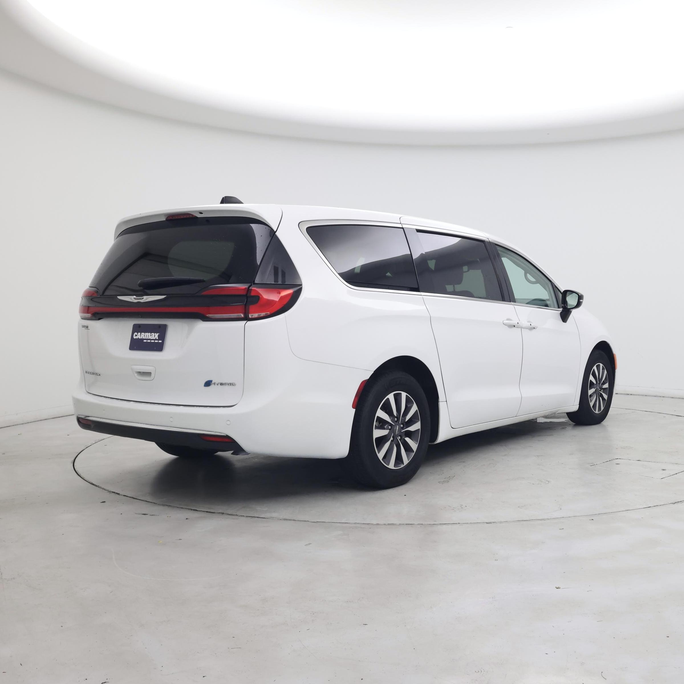 Thumbnail: 2024 Chrysler Pacifica - 8