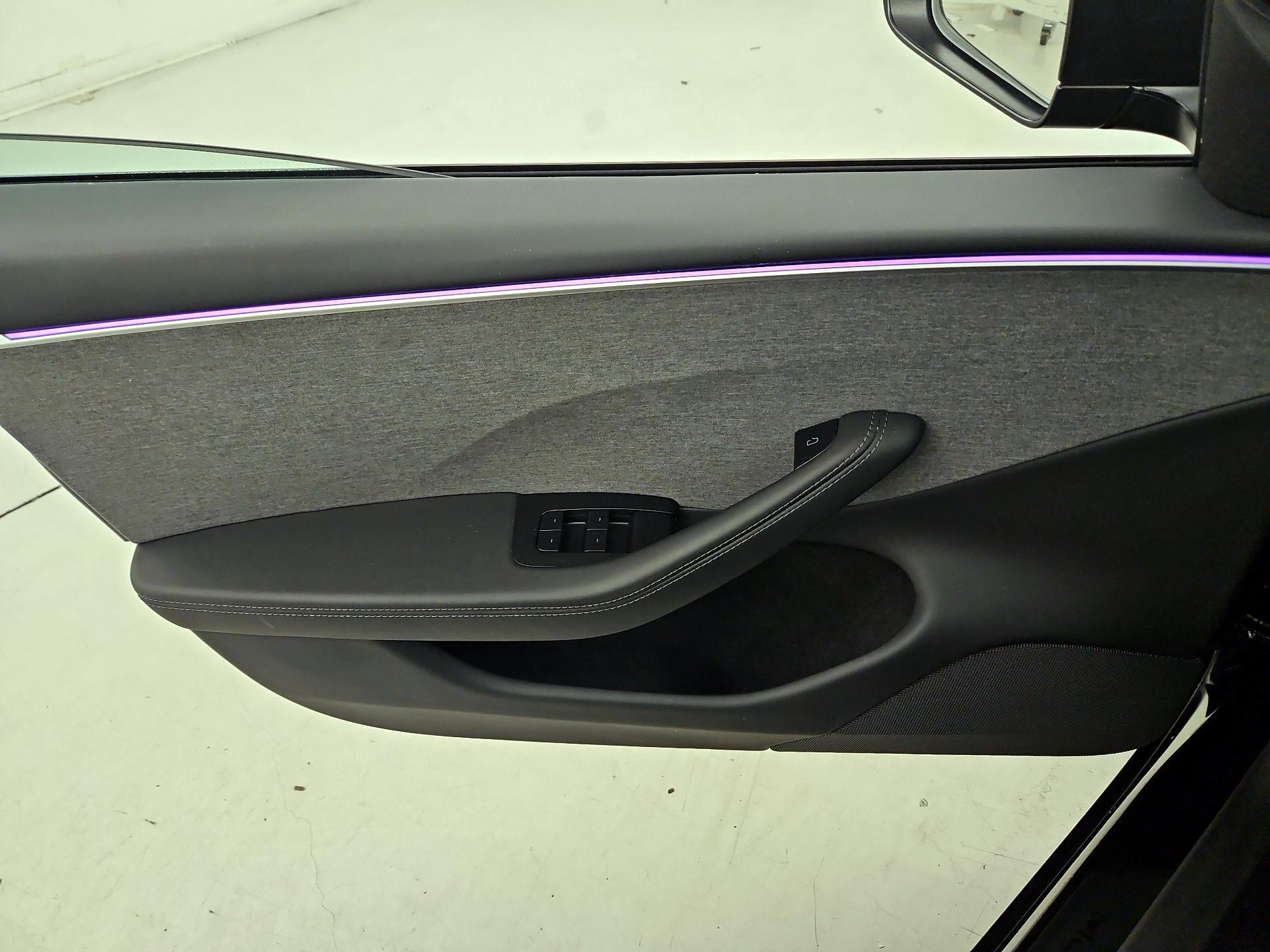 Thumbnail: 2025 Tesla Model 3 - 12