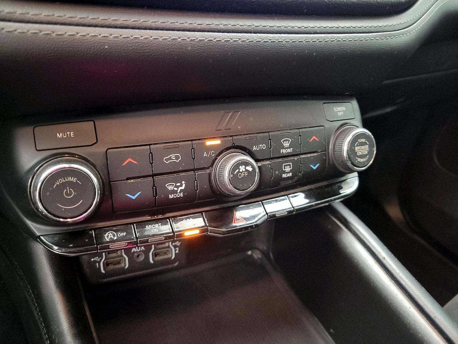 2021 Dodge Durango SXT - Photo 17