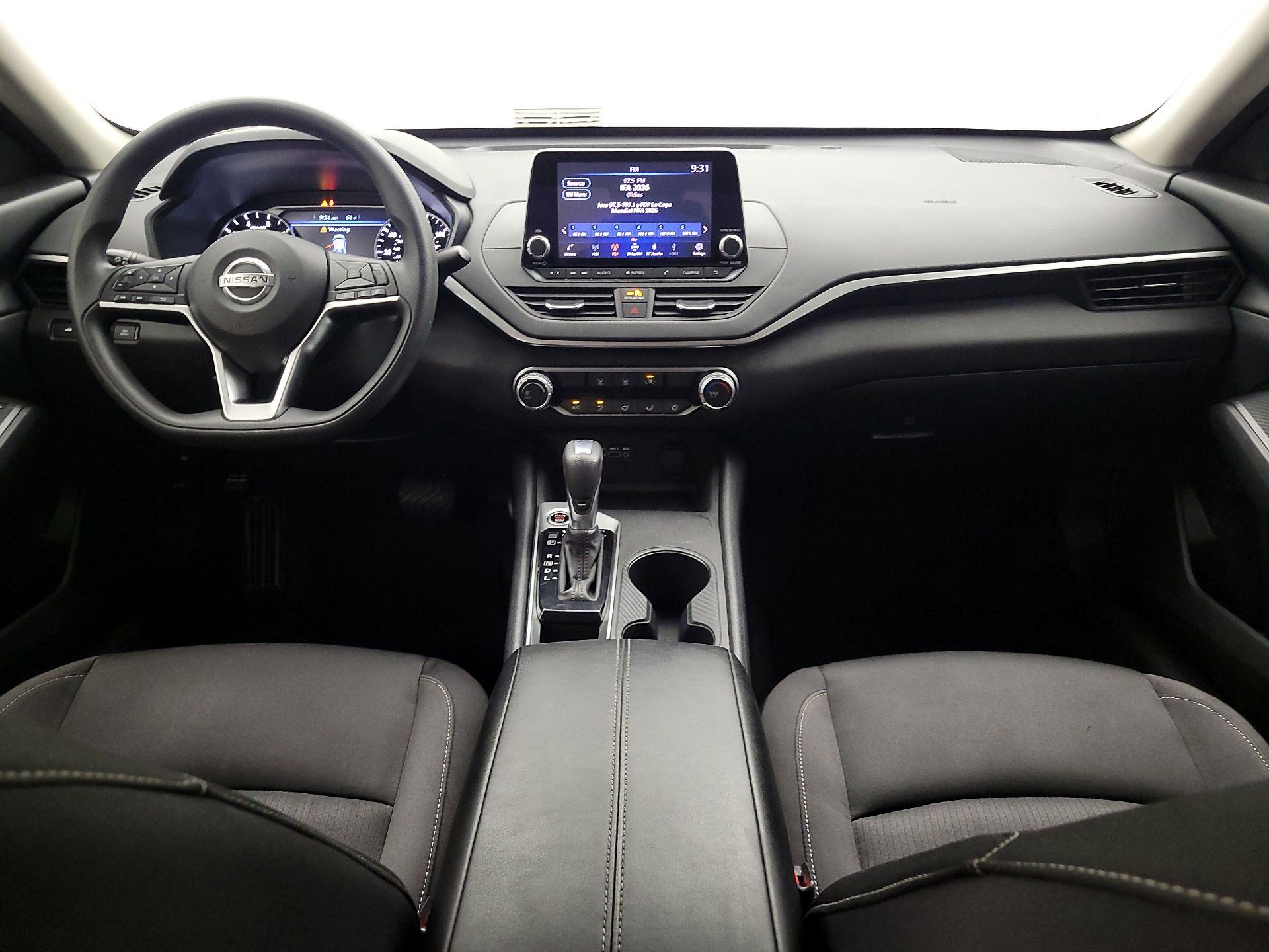 Thumbnail: 2020 Nissan Altima - 9