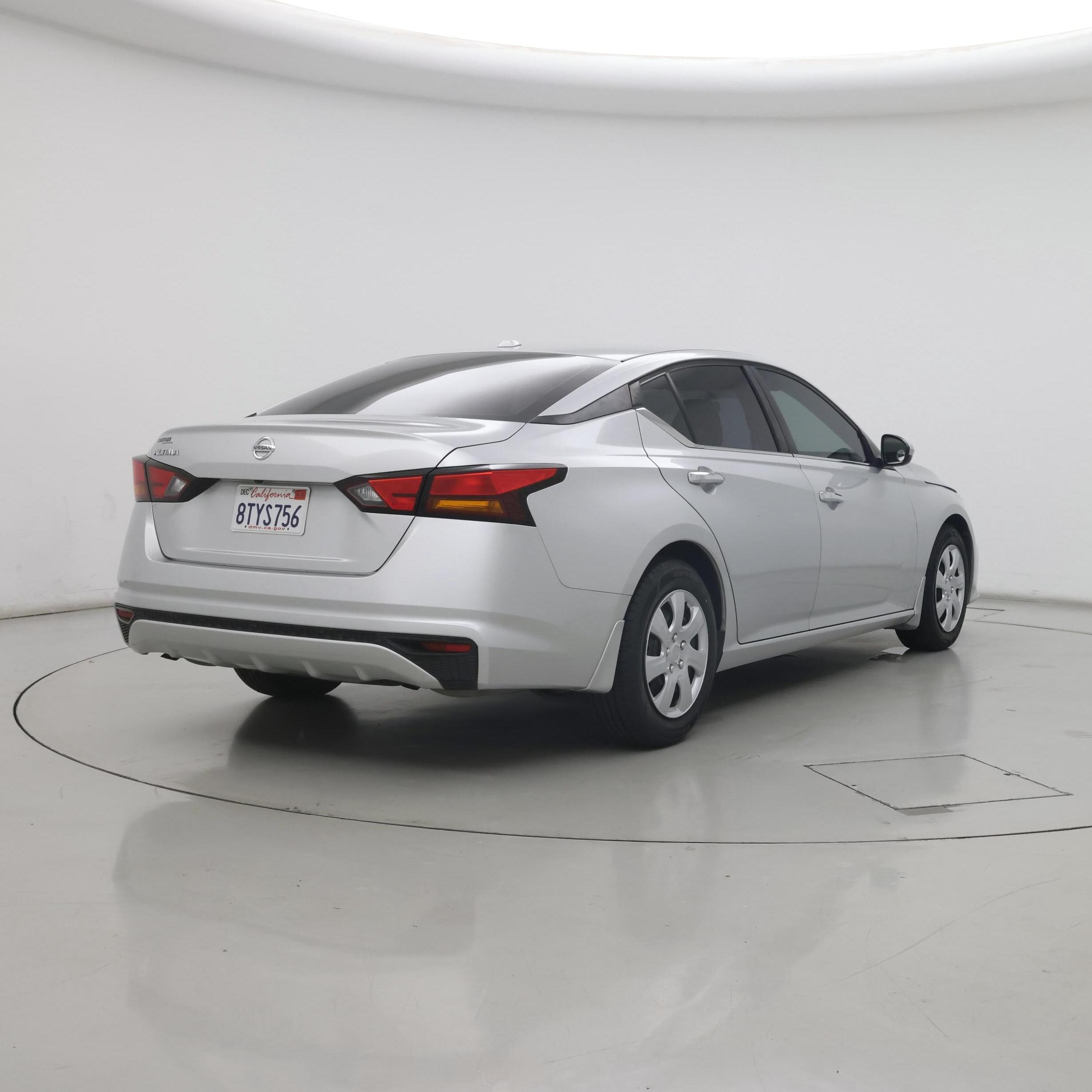 Thumbnail: 2020 Nissan Altima - 8