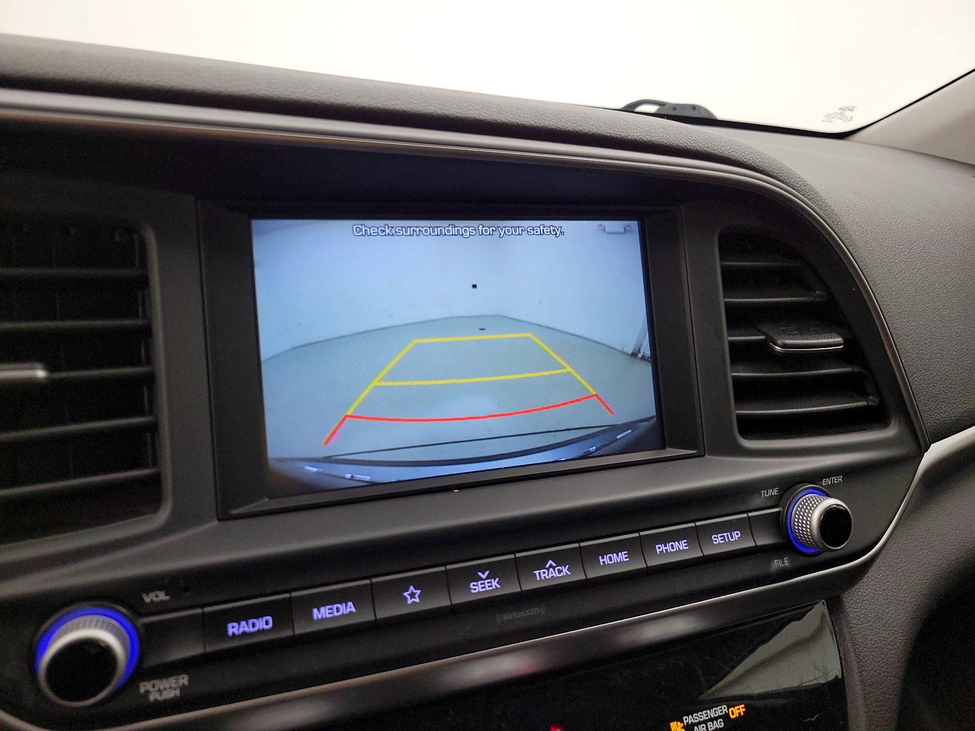 Thumbnail: 2019 Hyundai Elantra - 14