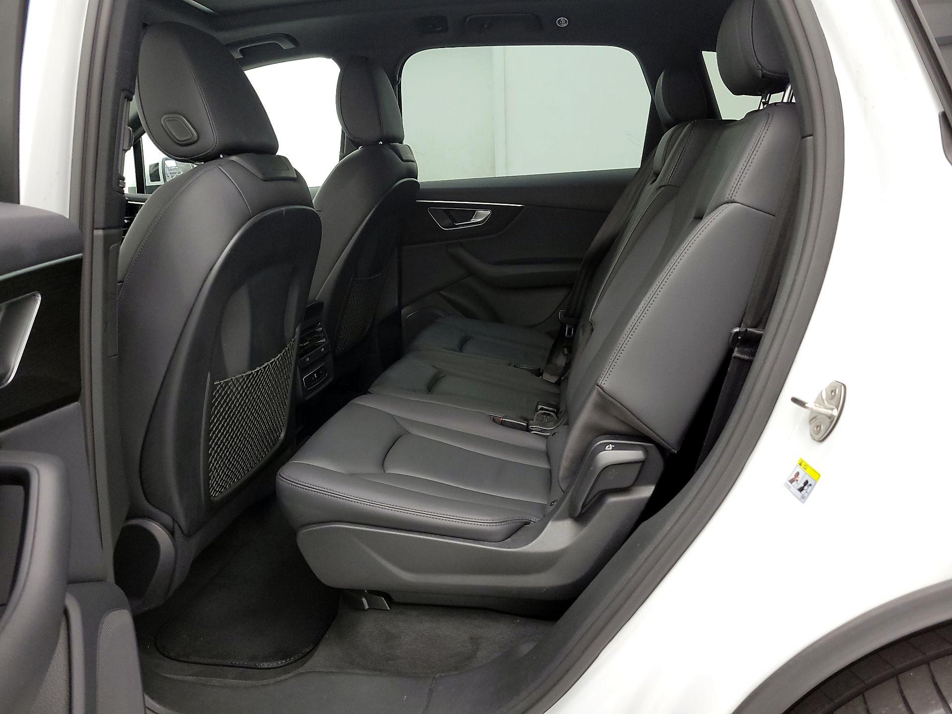 Thumbnail: 2021 Audi Q7 - 19