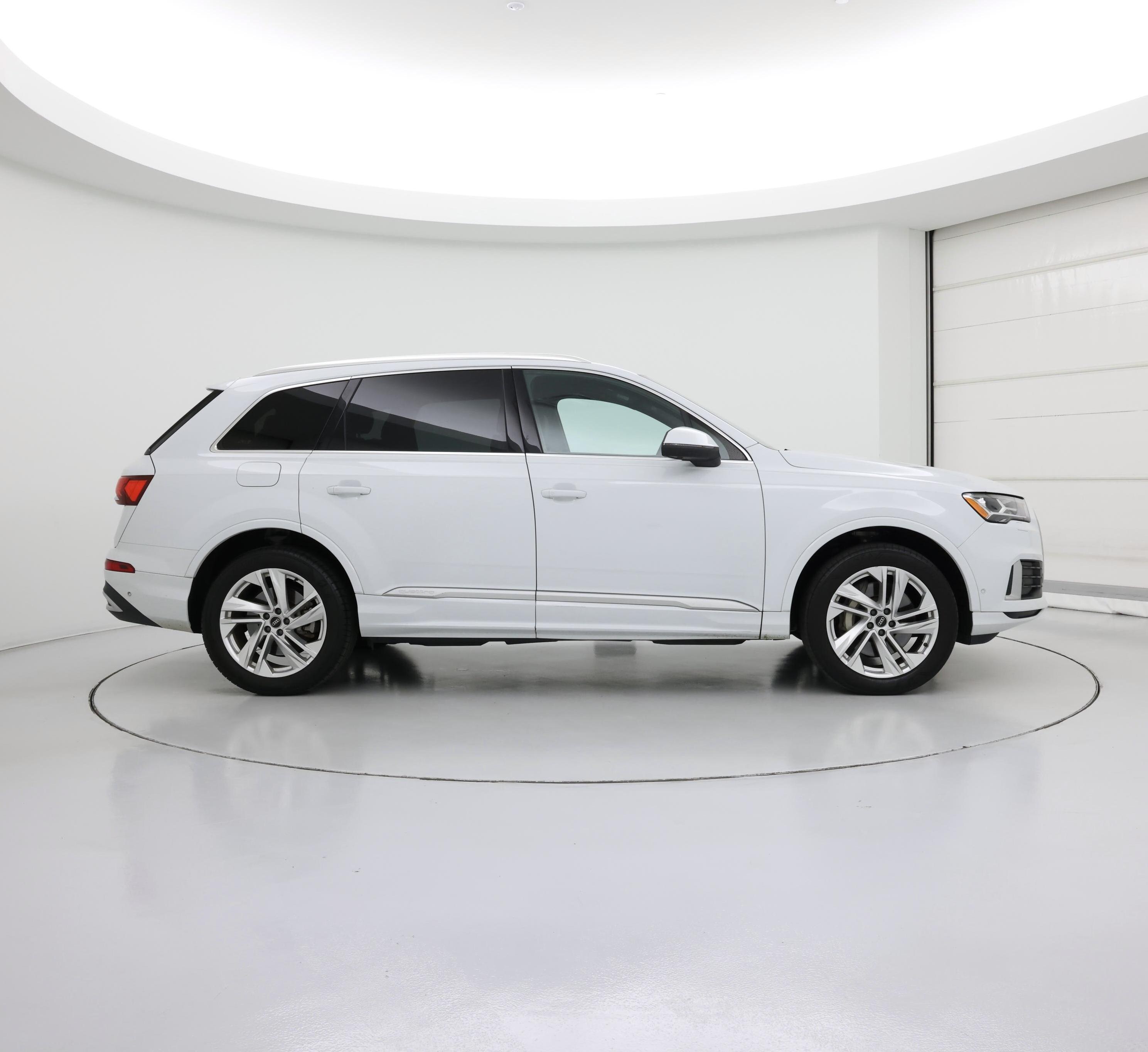 Thumbnail: 2021 Audi Q7 - 7
