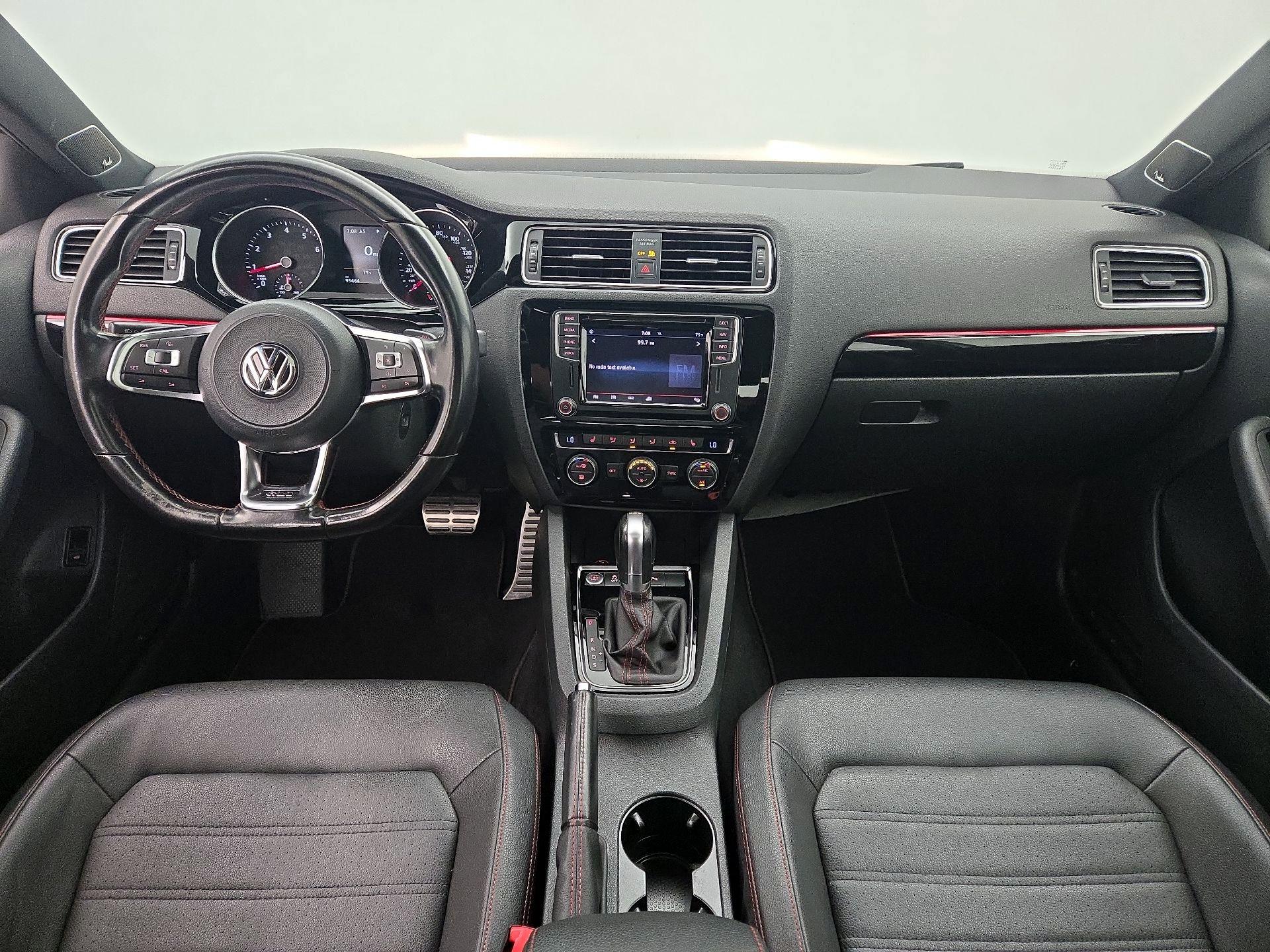 Thumbnail: 2017 Volkswagen Jetta - 9